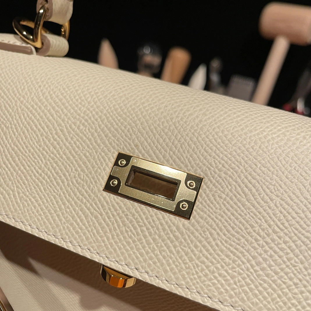 Practical 8798 Hermes AAA Quality Handbags In Gold For Women