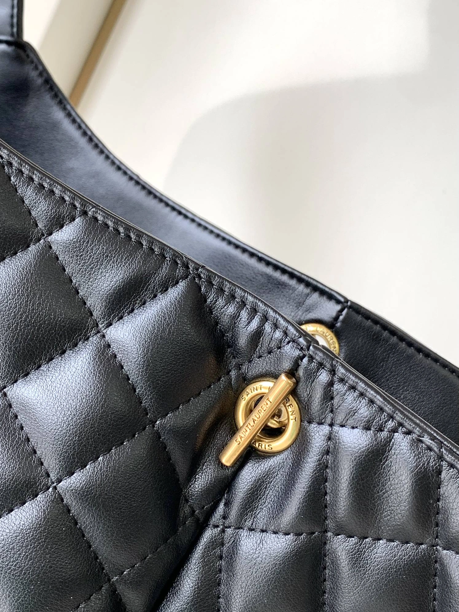 Practical 8813 Yves Saint Laurent AAA Quality Handbags For Women