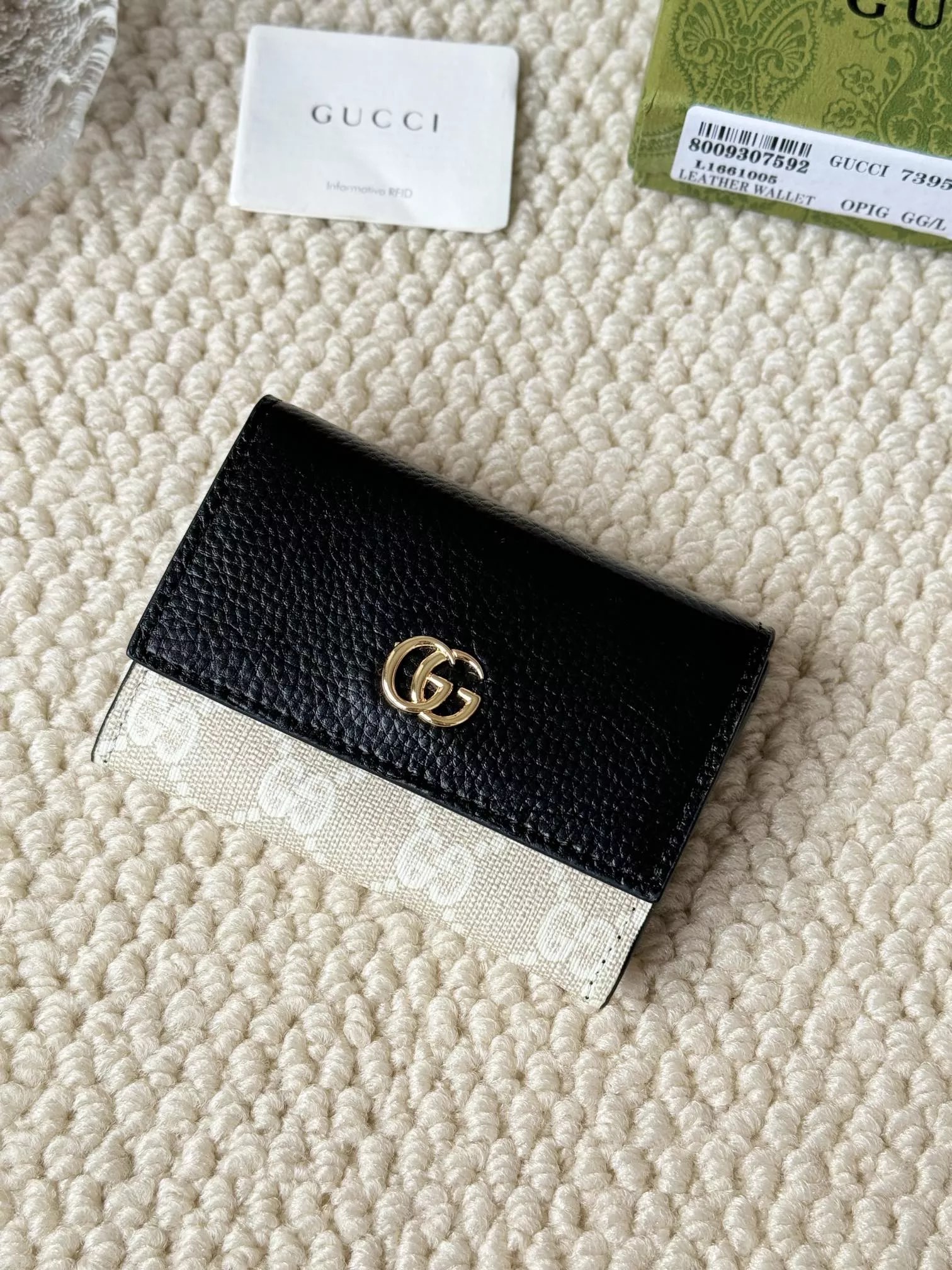 Practical 8852 Gucci Card Case