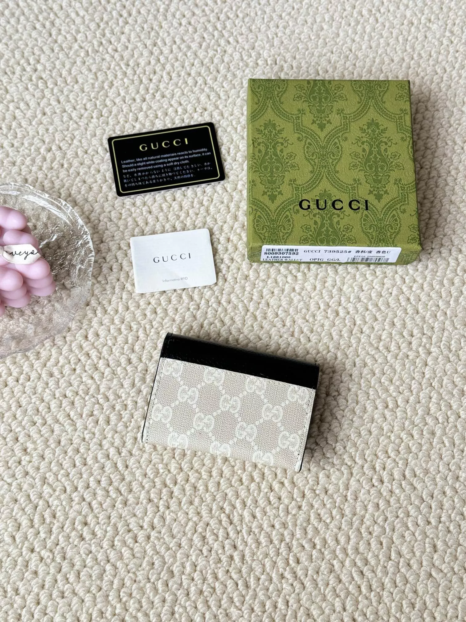 Practical 8852 Gucci Card Case