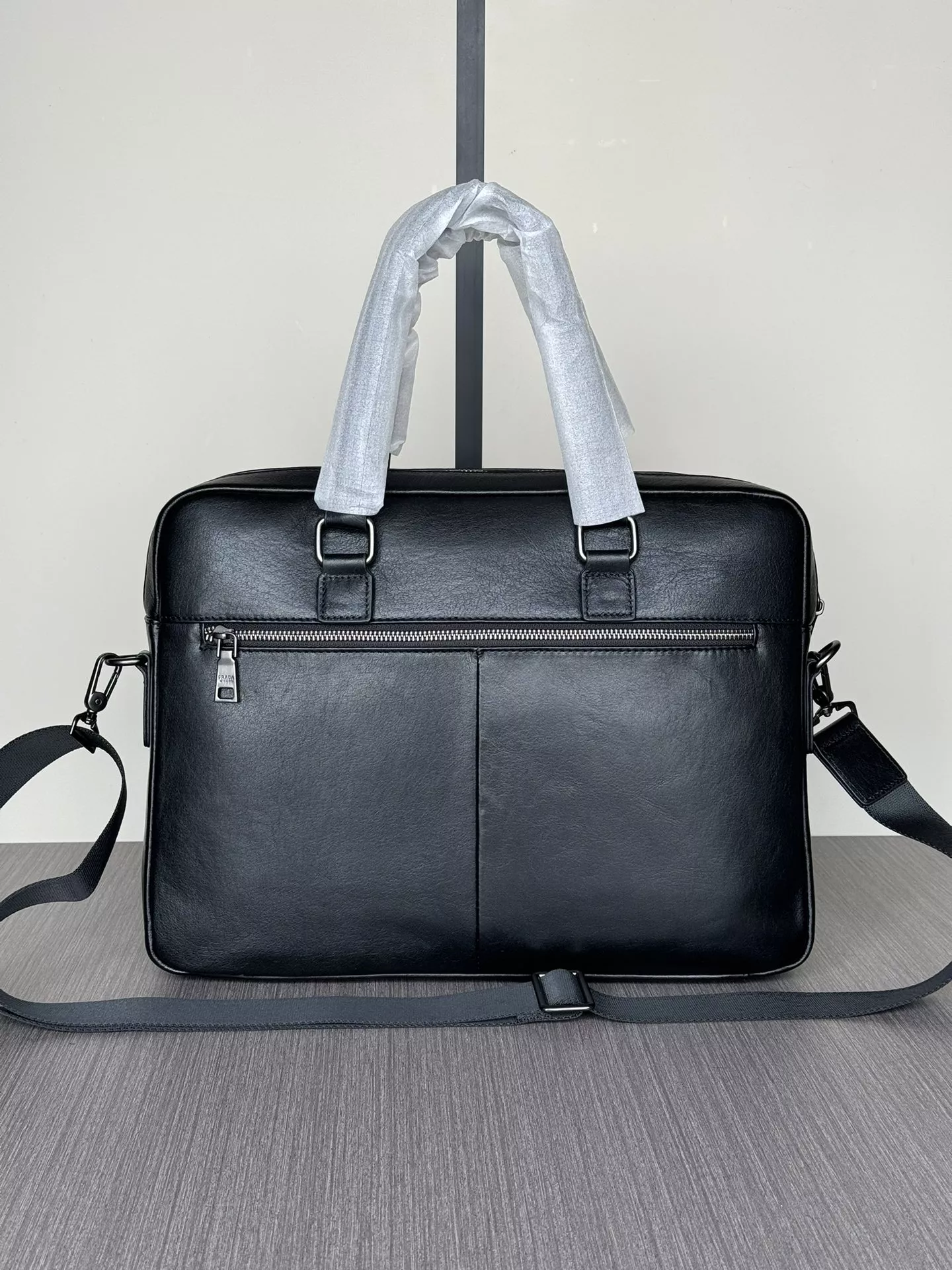 Practical 8900 Prada AAA Man Handbags