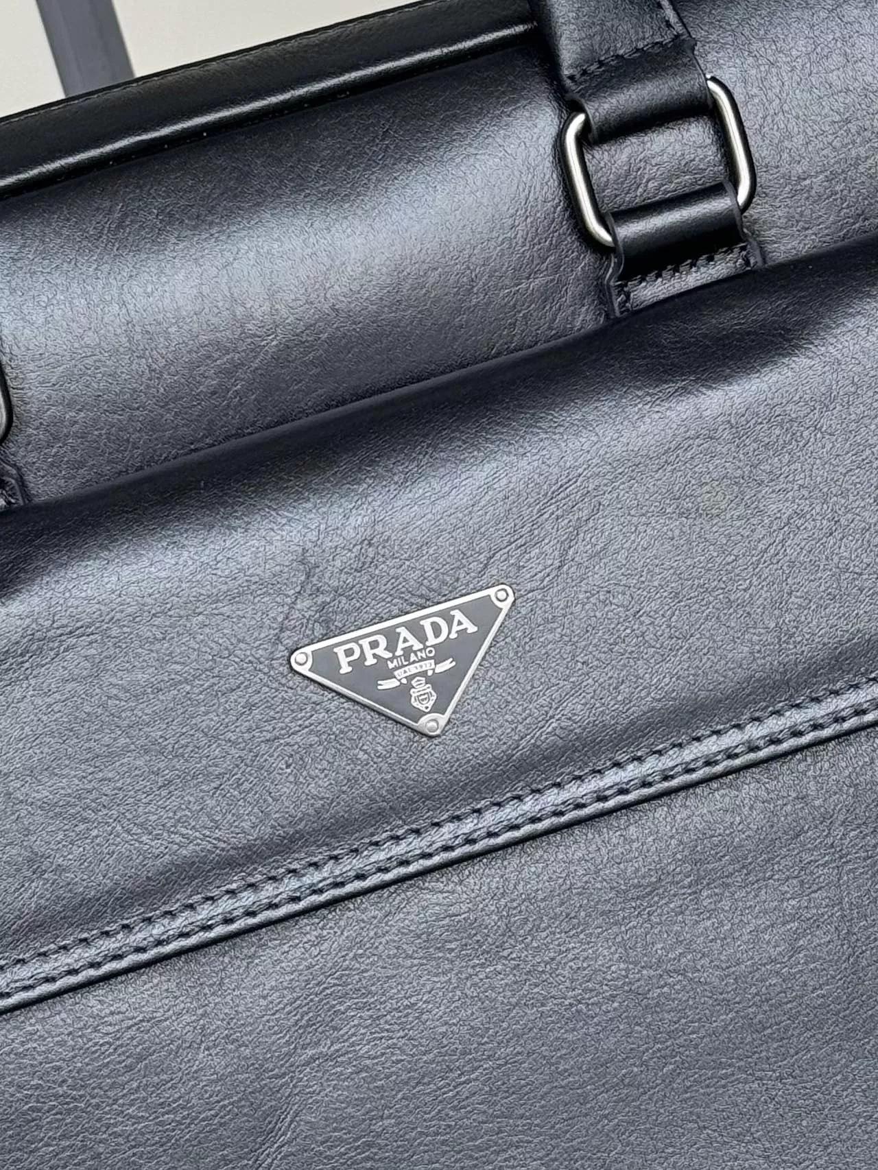 Practical 8900 Prada AAA Man Handbags