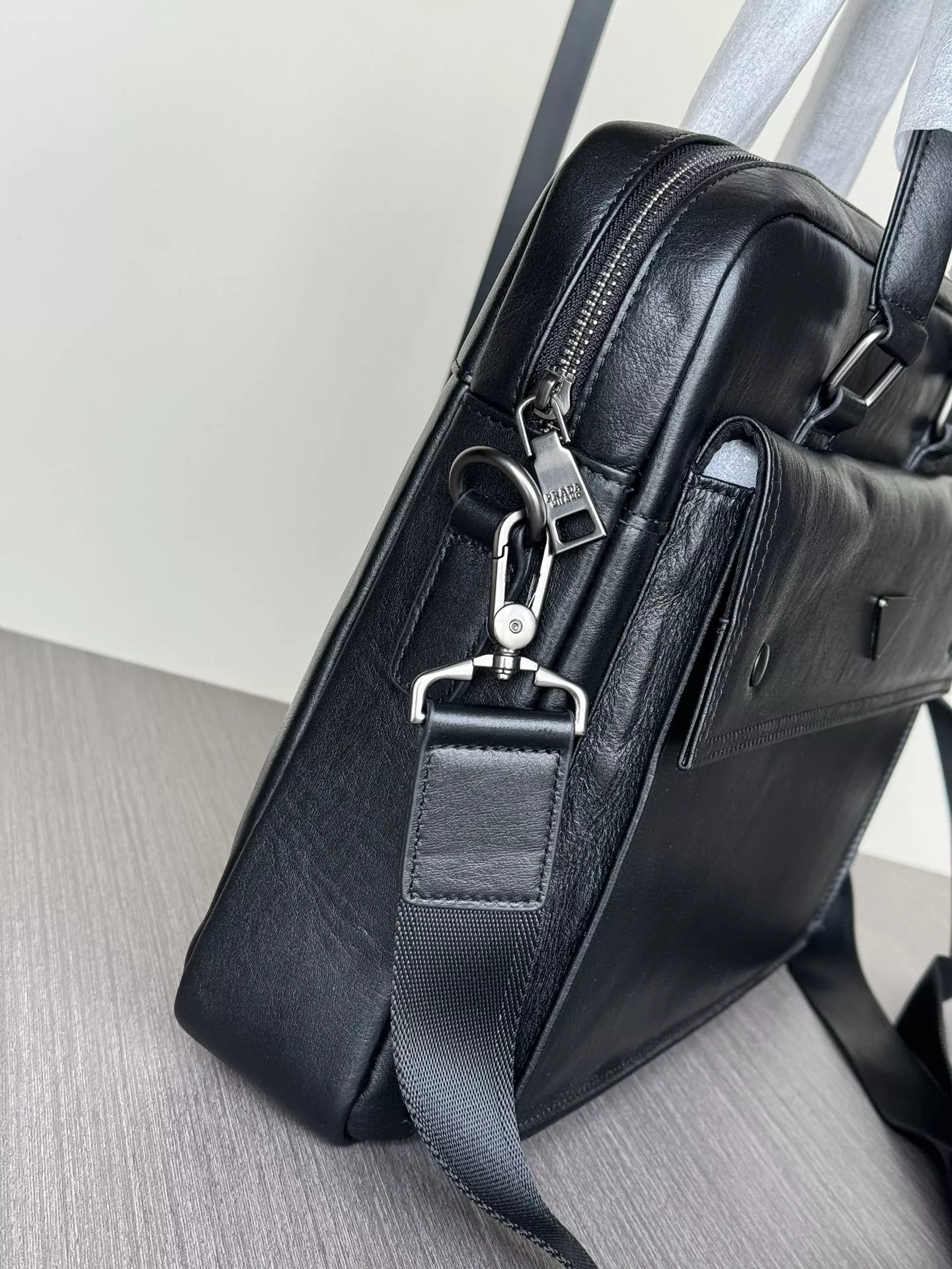 Practical 8900 Prada AAA Man Handbags