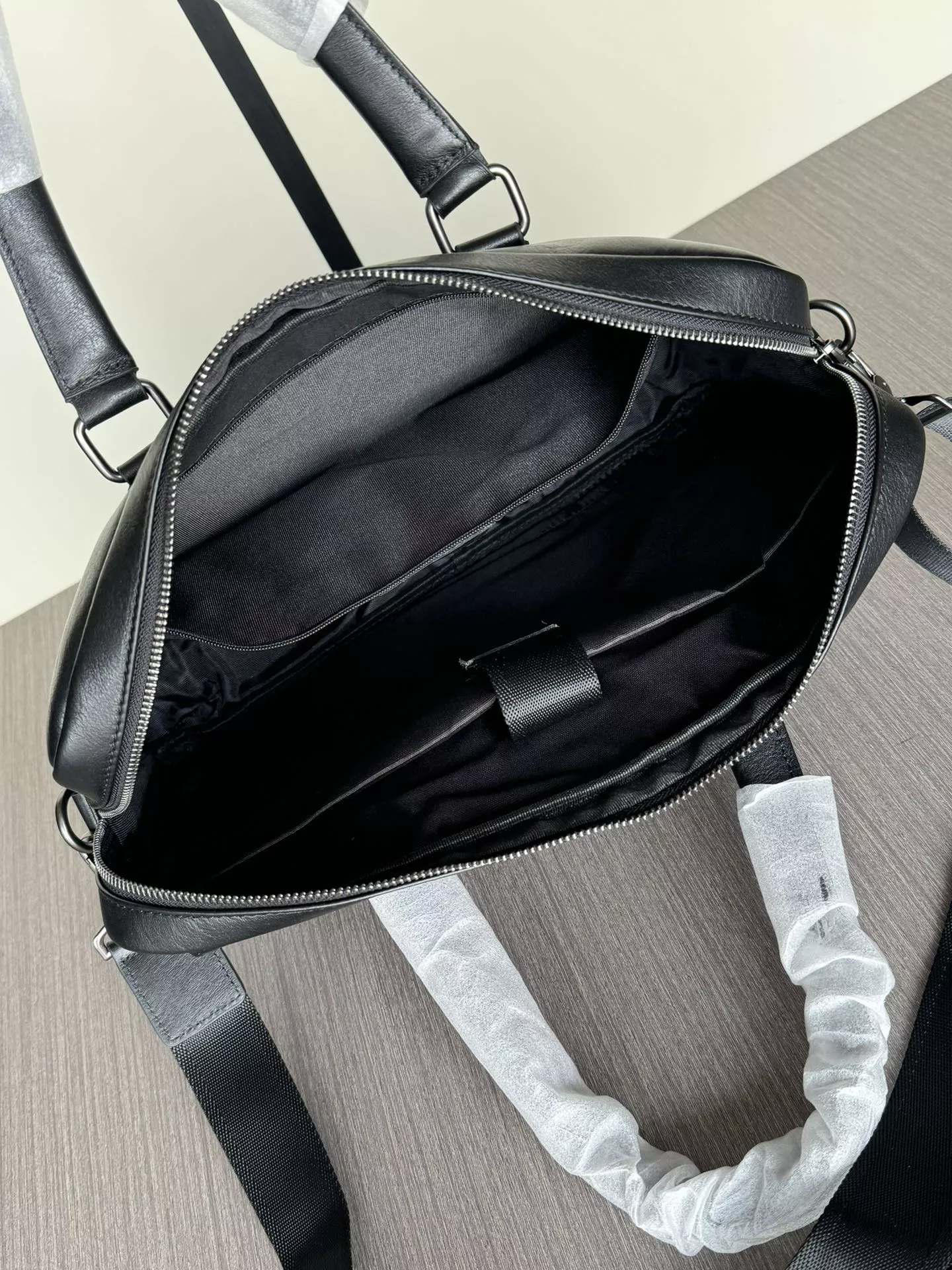 Practical 8900 Prada AAA Man Handbags