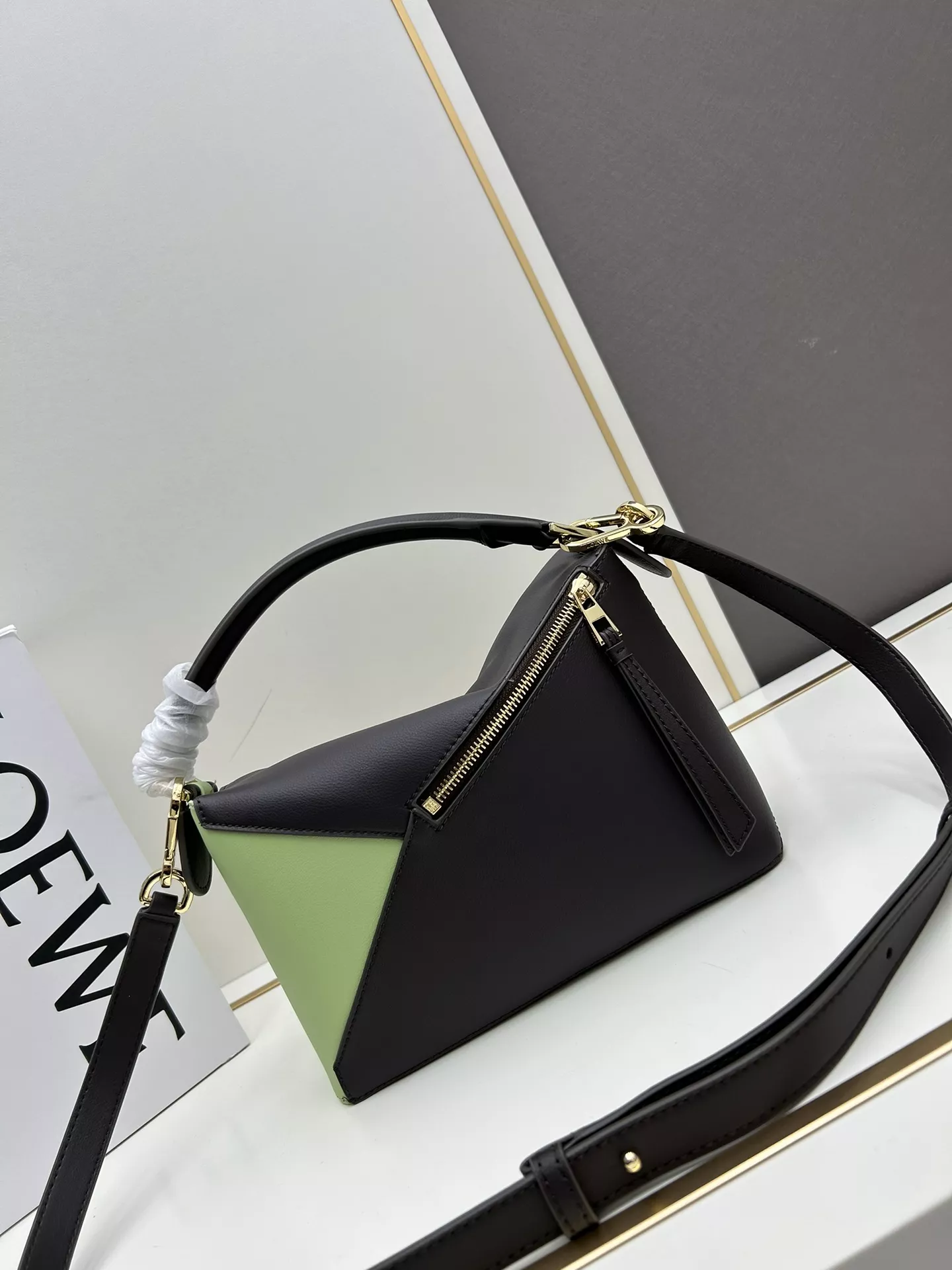 Practical 9411 LOEWE AAA Quality Messenger Bags For Women