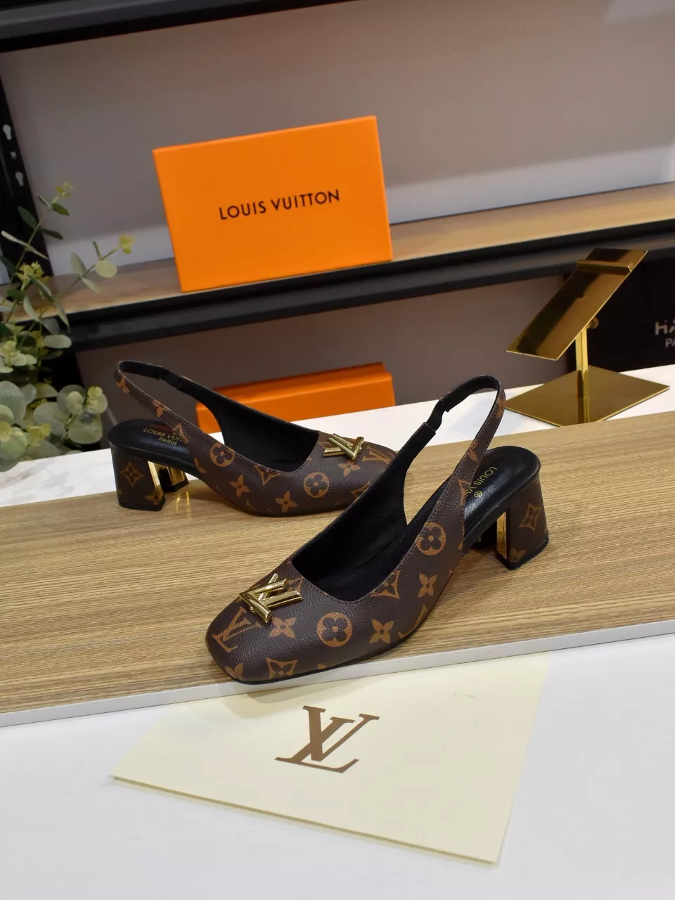 Practical 9615 Louis Vuitton Sandal For Women
