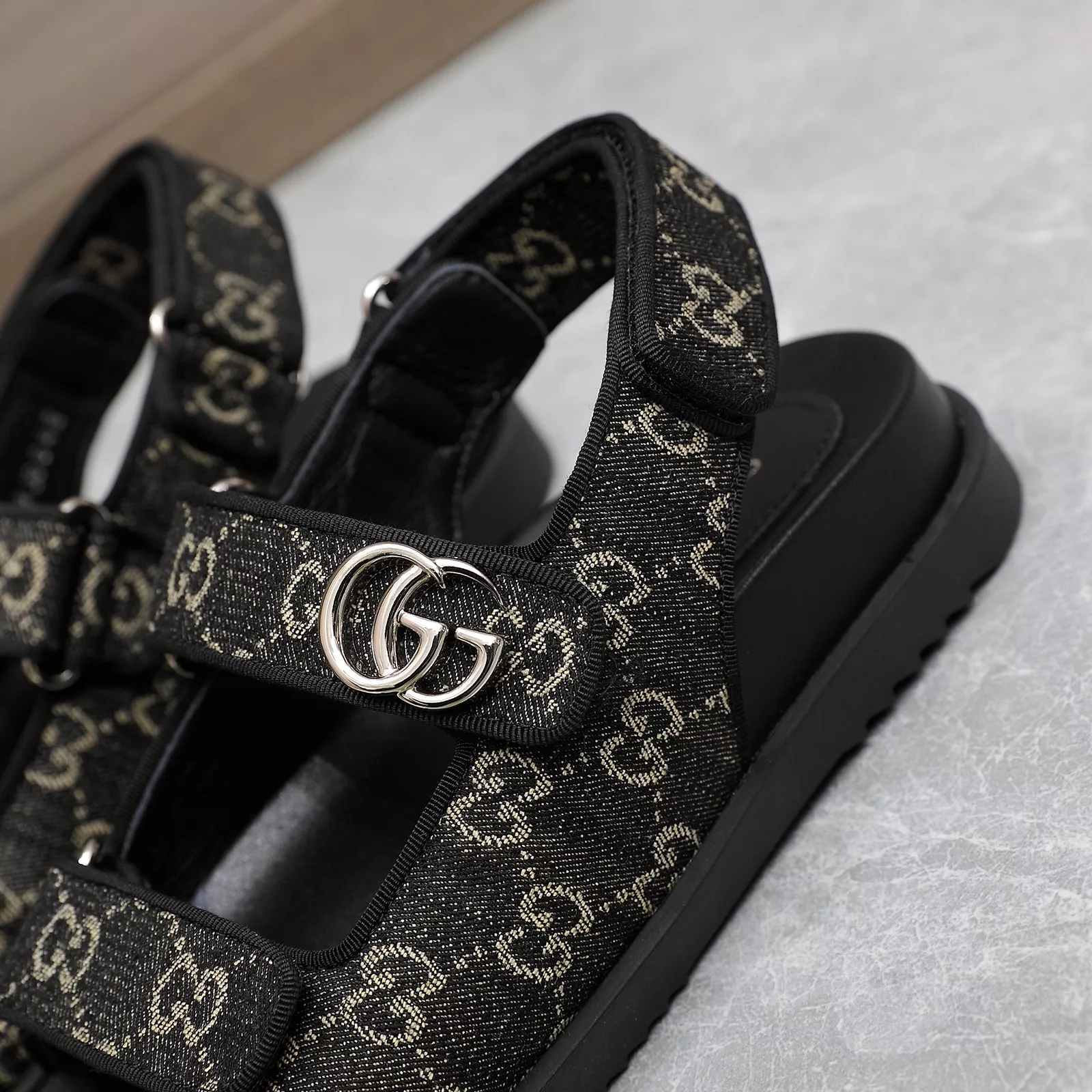 Practical 9733 Gucci Sandal For Women