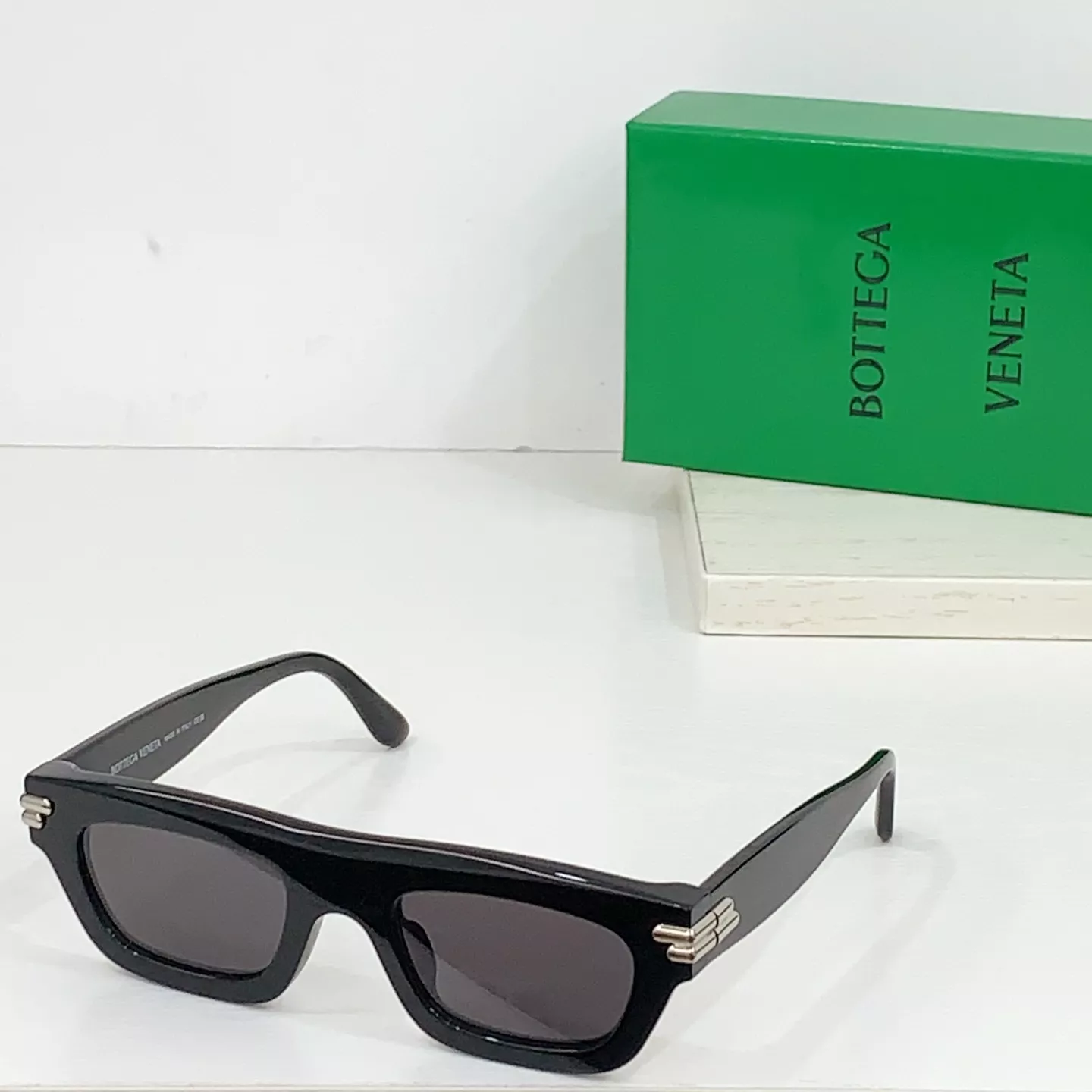 Practical 9792 Bottega Veneta AAA Quality Sunglasses