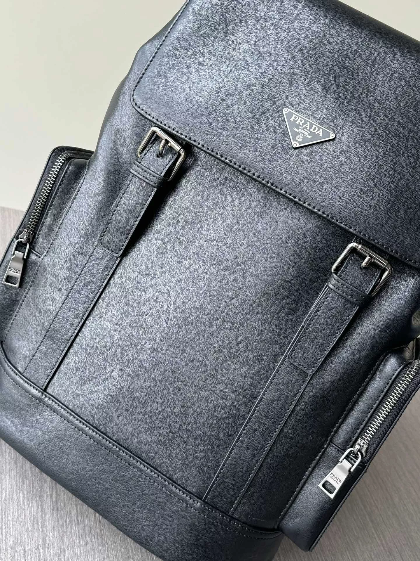 Prada AAA Man Backpacks Cozy 805