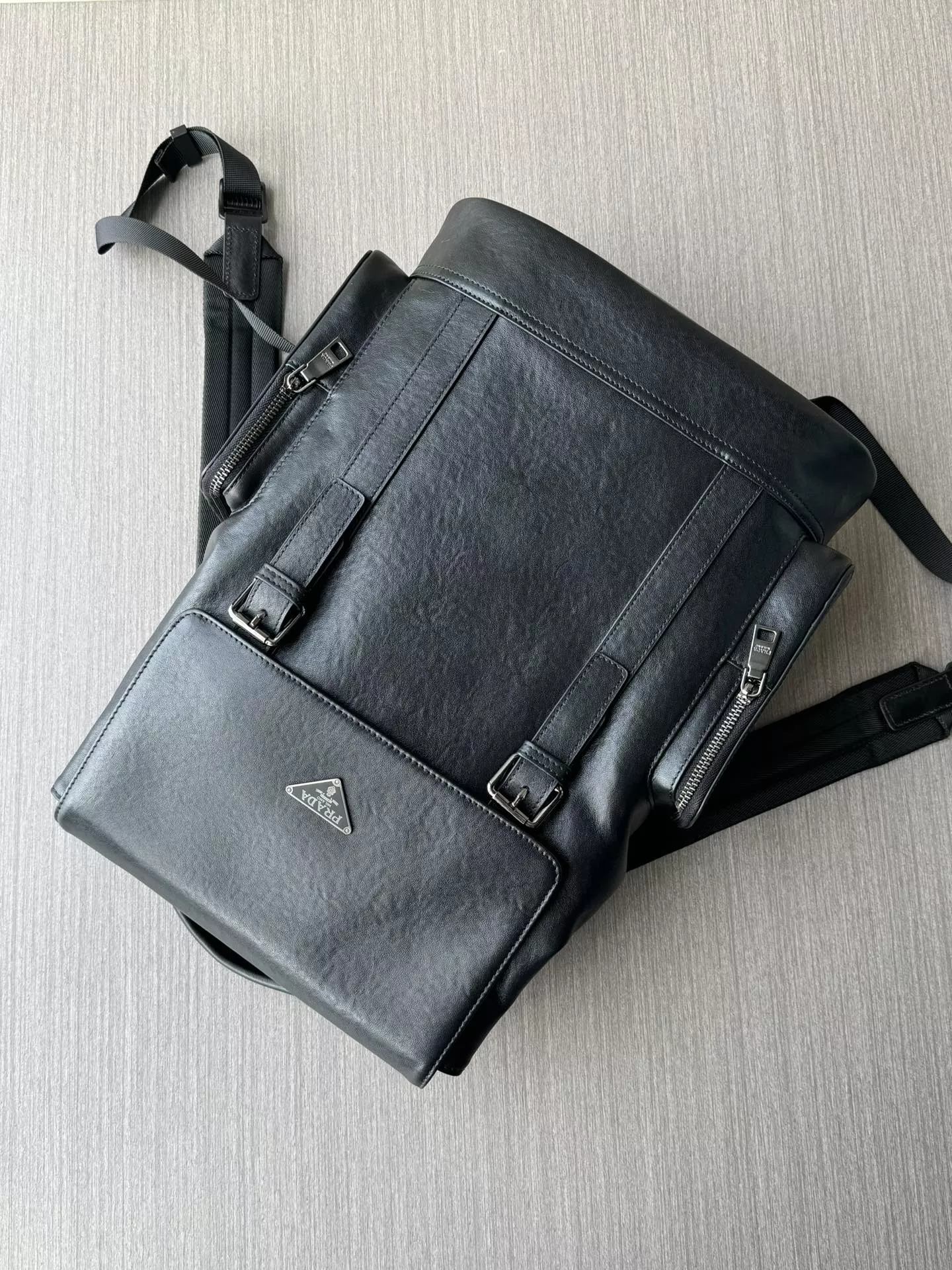 Prada AAA Man Backpacks Cozy 805