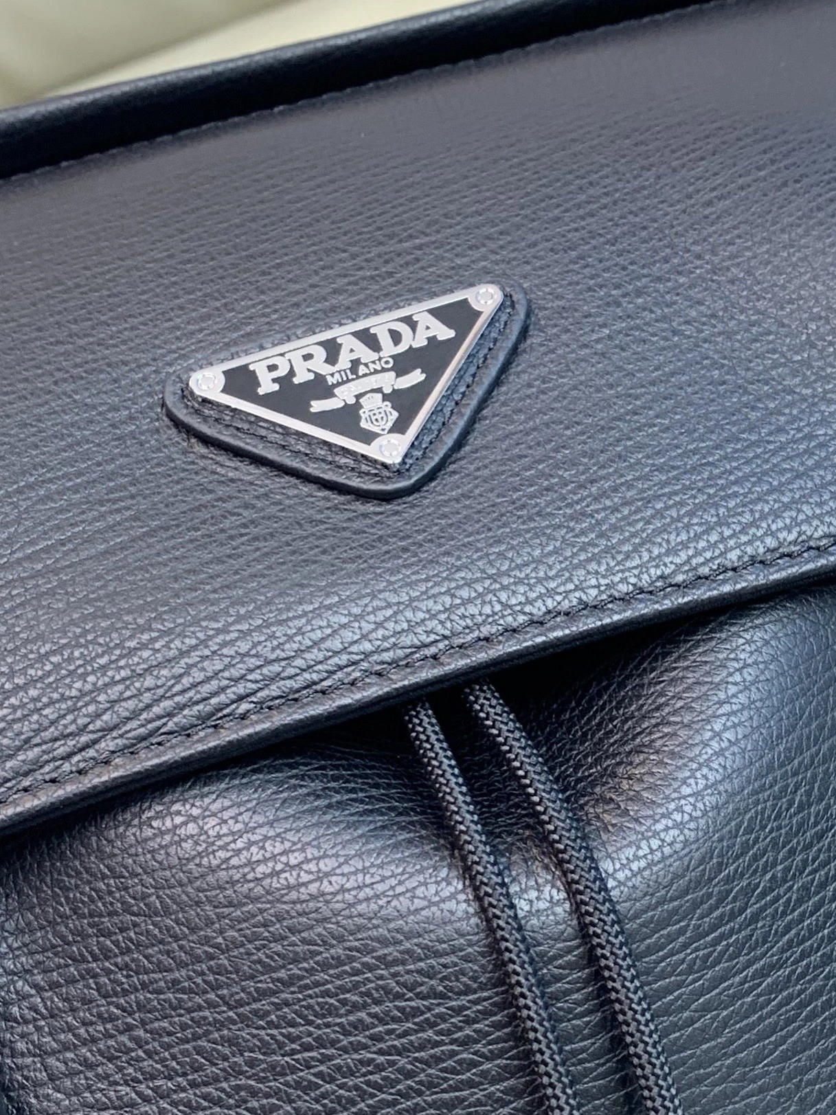 Prada AAA Man Backpacks Functional 7218
