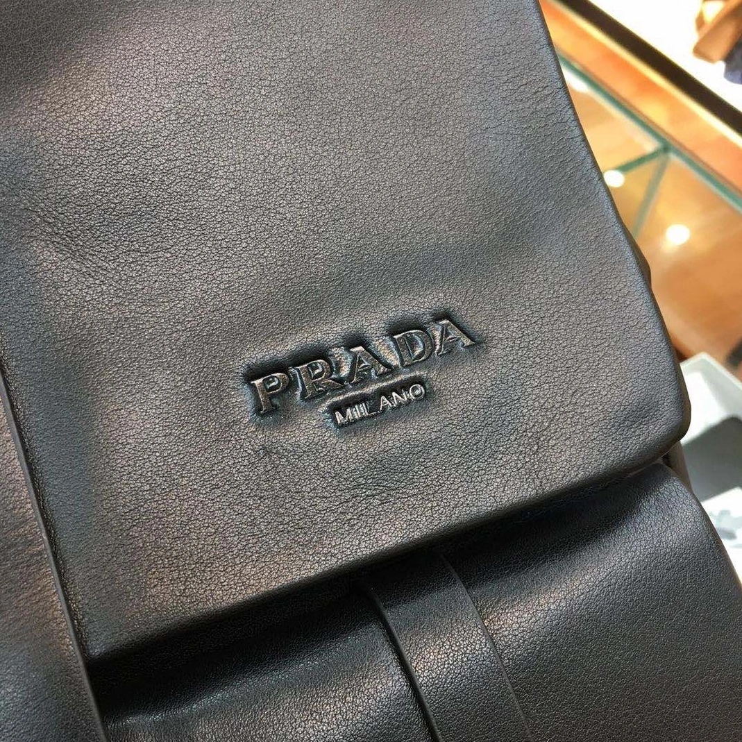 Prada AAA Man Backpacks GoAnywhere 9788