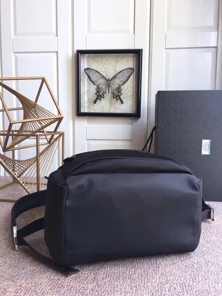 Prada AAA Man Backpacks Popular 3103