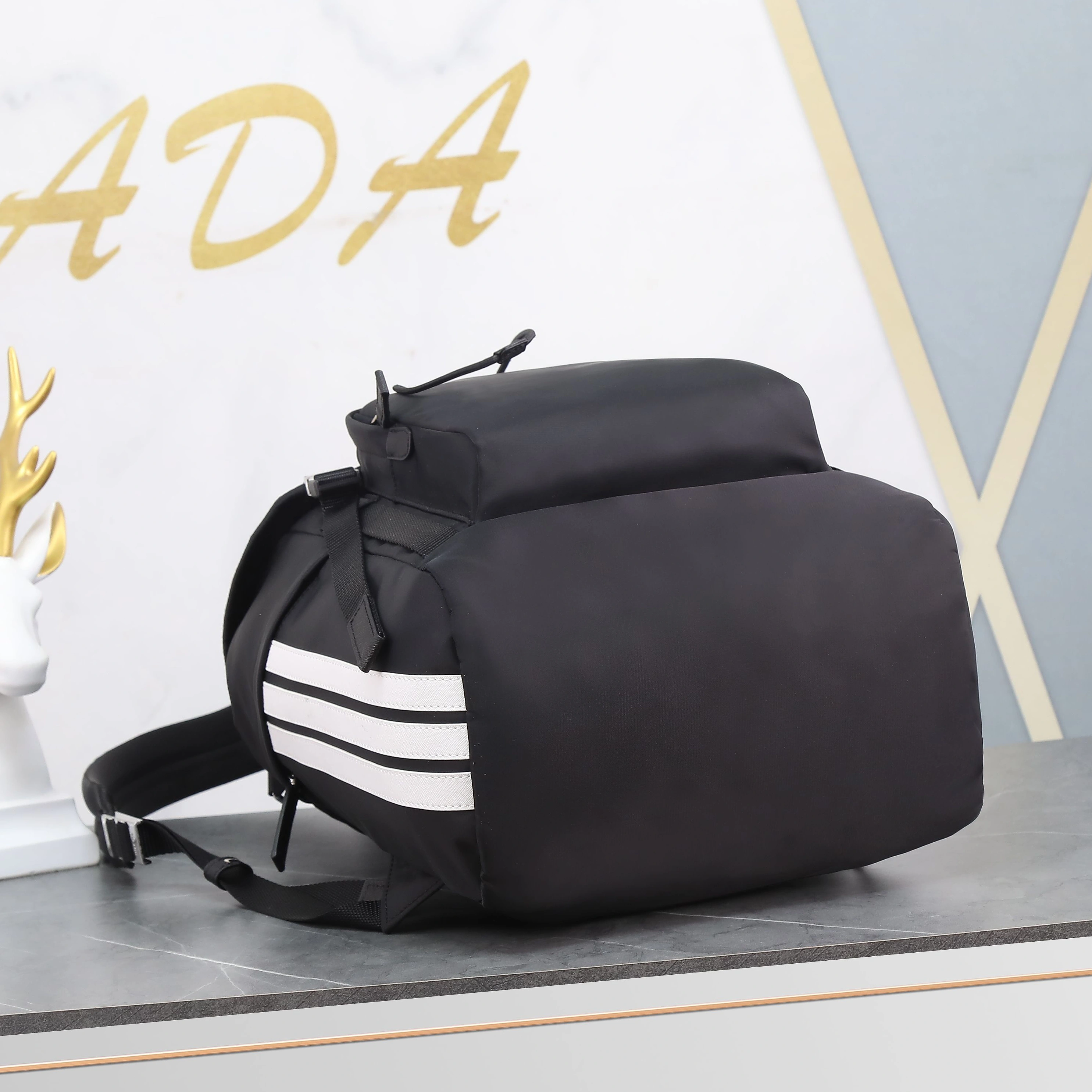 Prada AAA Man Backpacks Reliable 6116