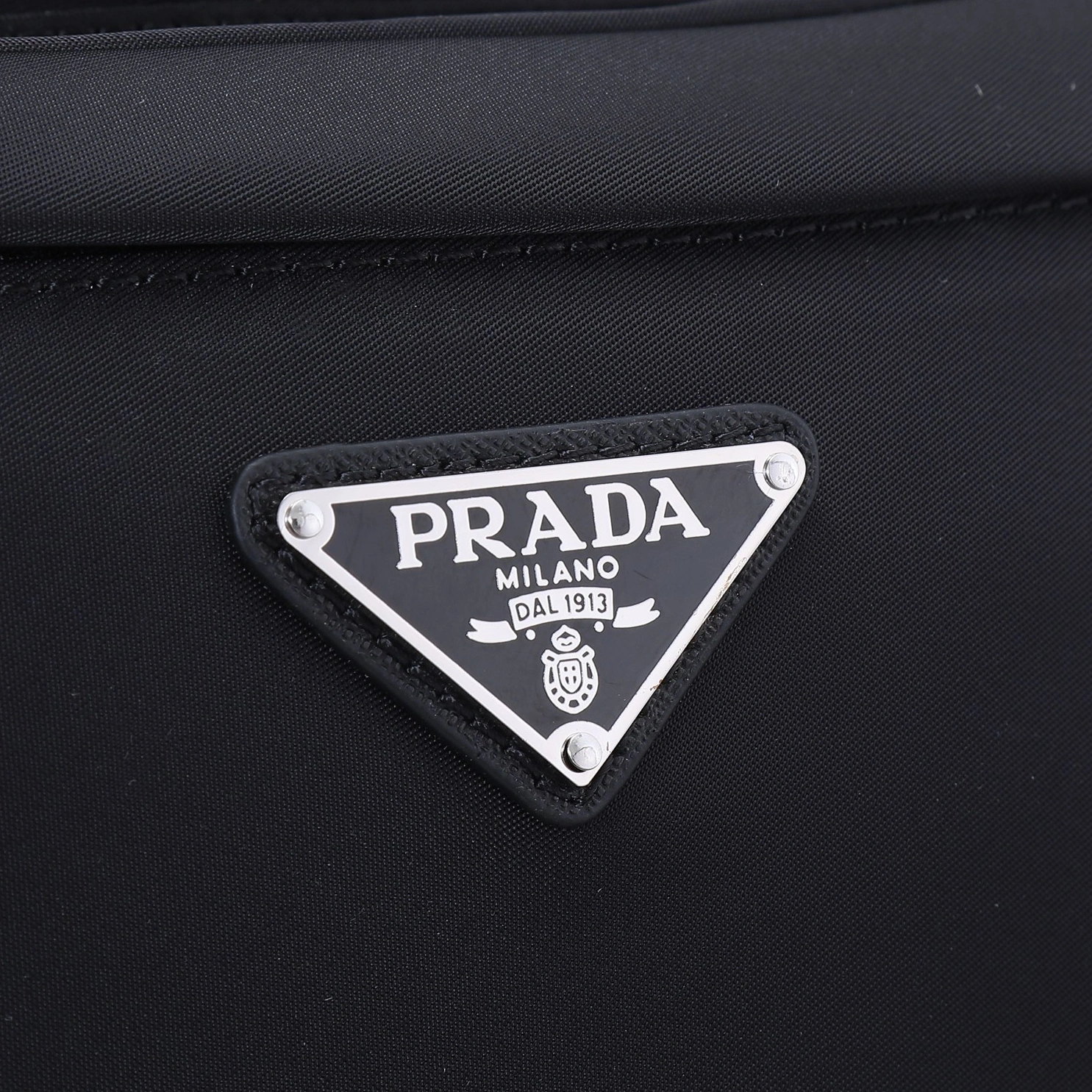 Prada AAA Man Backpacks Resilient 3541