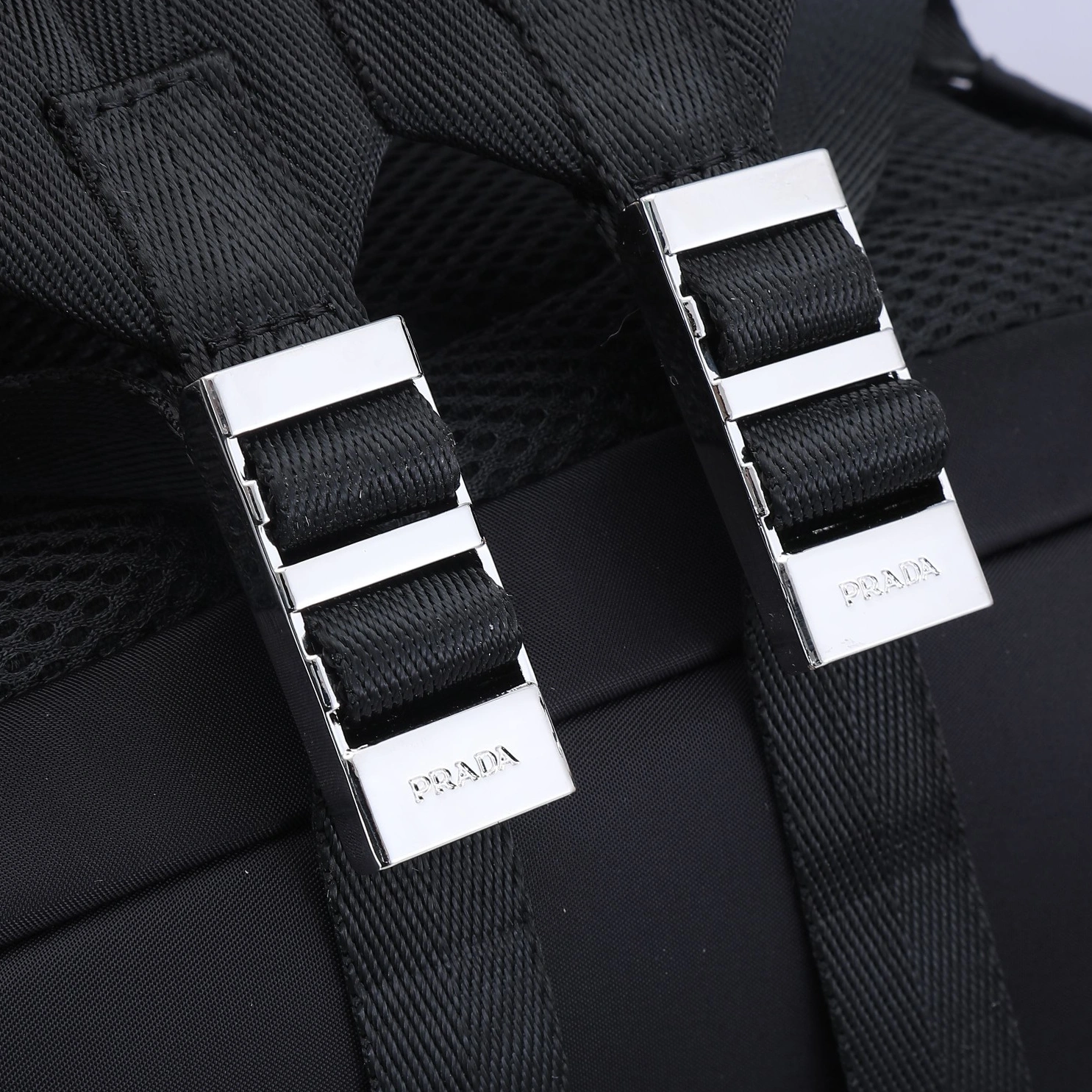 Prada AAA Man Backpacks Resilient 3541