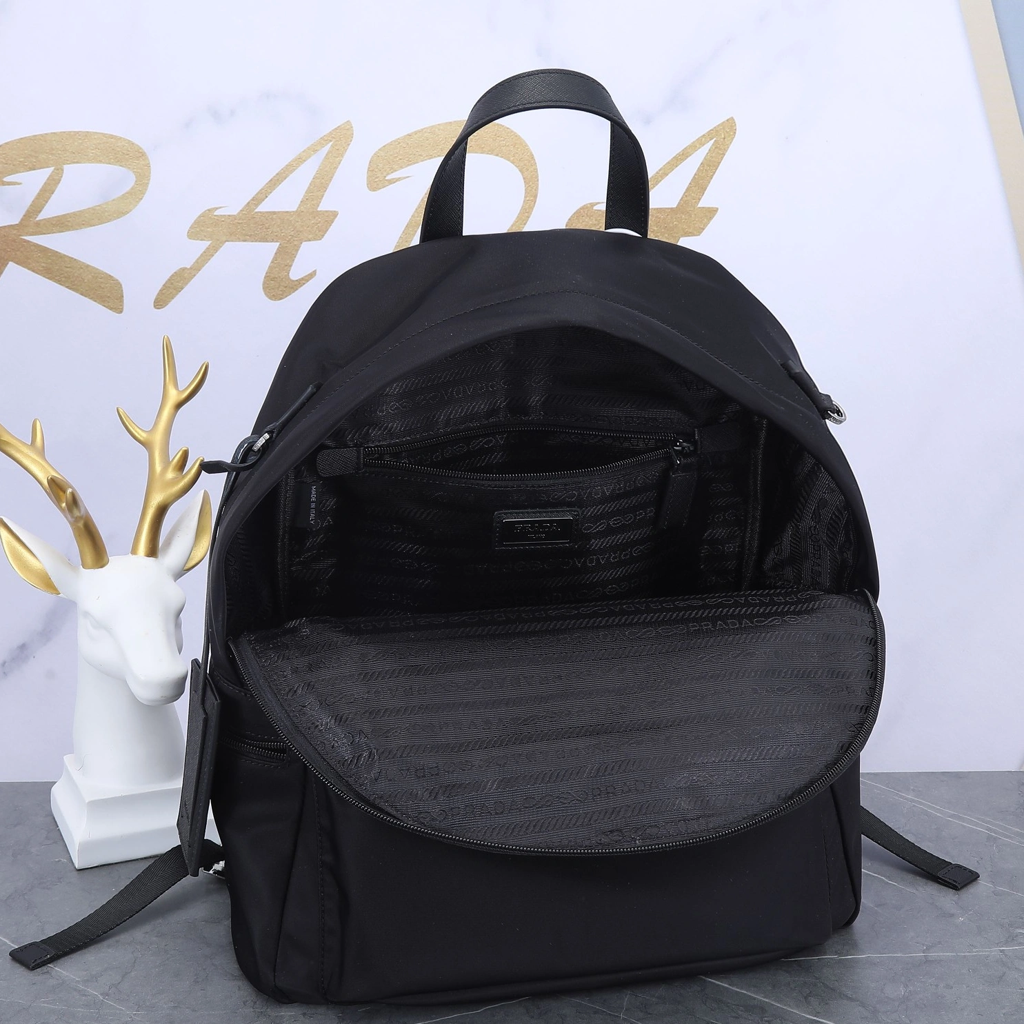 Prada AAA Man Backpacks Resilient 3541