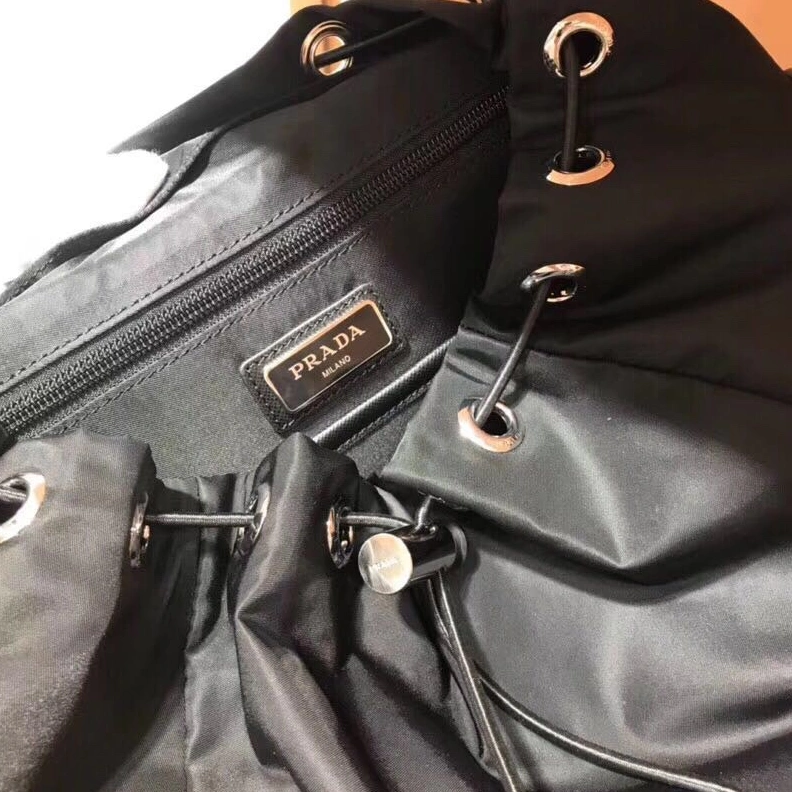 Prada AAA Man Backpacks Soft 6696