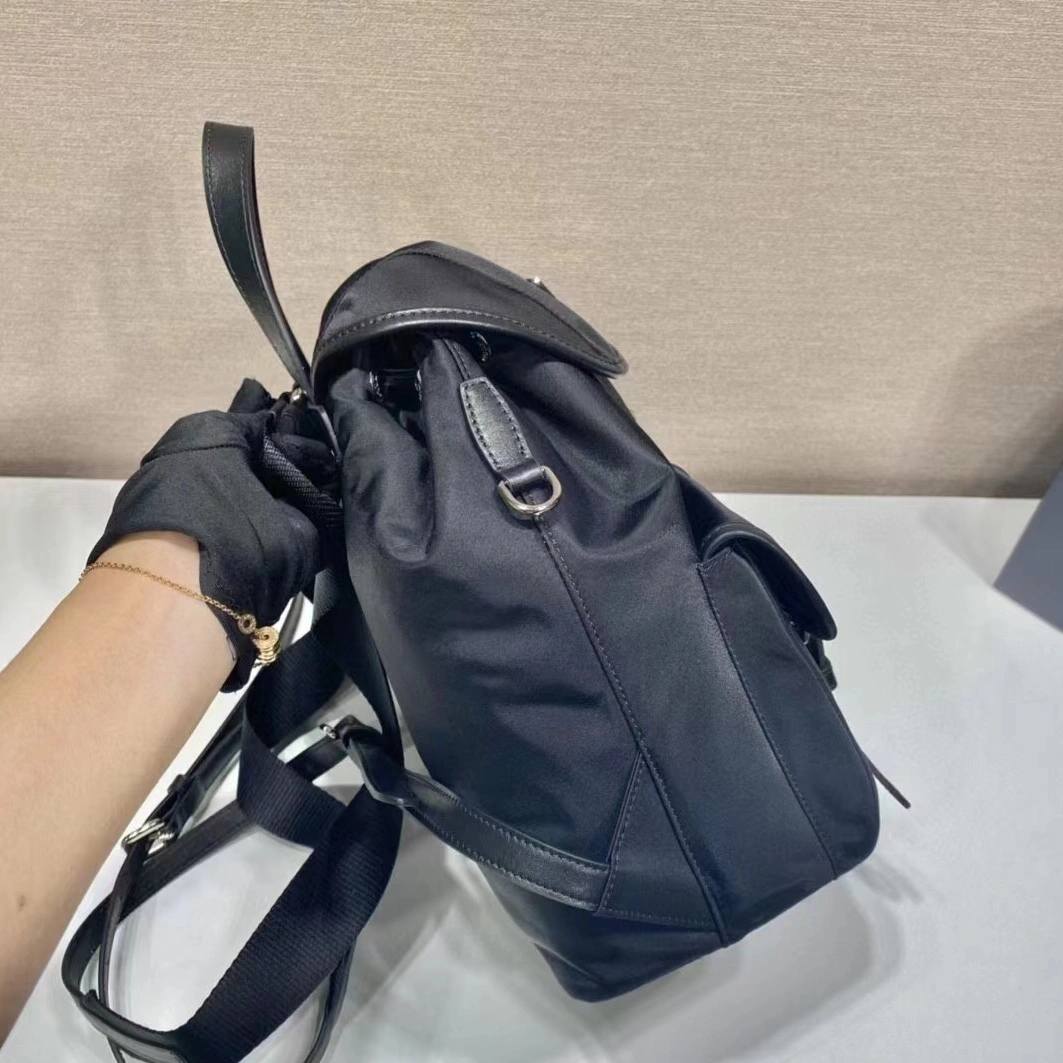Prada AAA Man Backpacks SportInspired 9178
