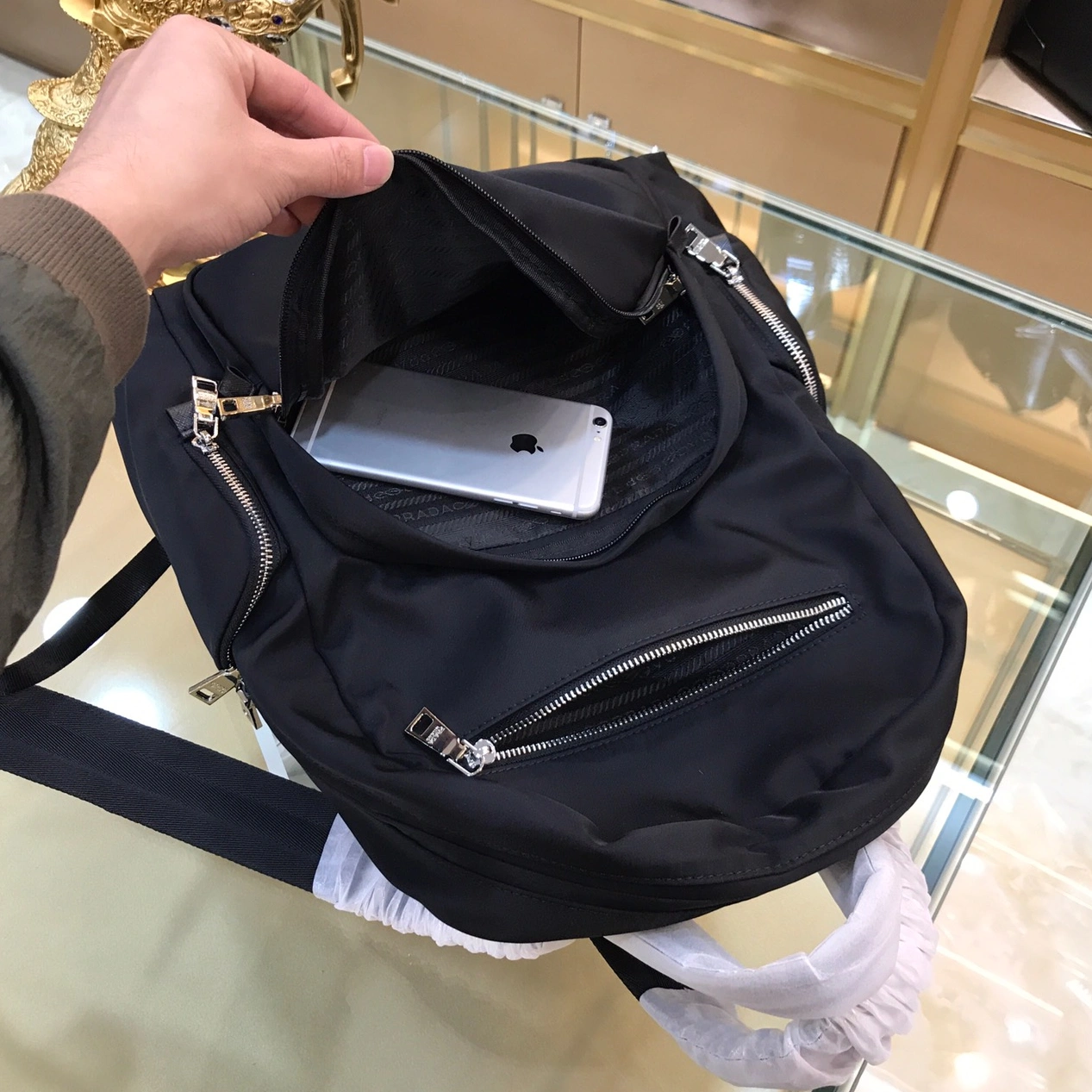 Prada AAA Man Backpacks Versatile 4402