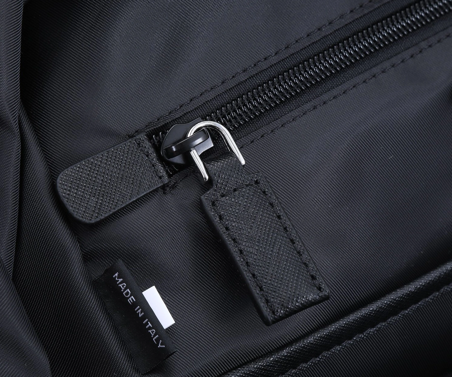 Prada AAA Man Backpacks Vibrant 9548