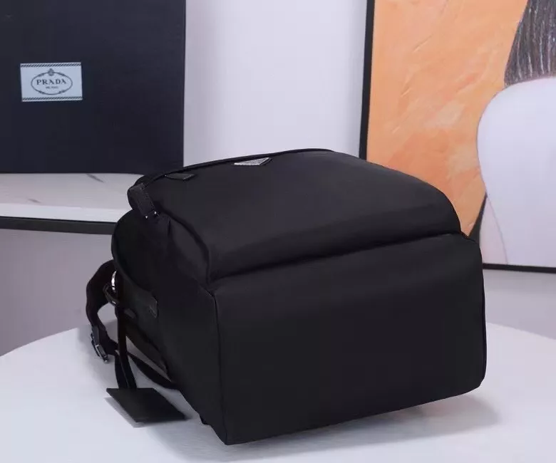 Prada AAA Man Backpacks WellDesigned 1815