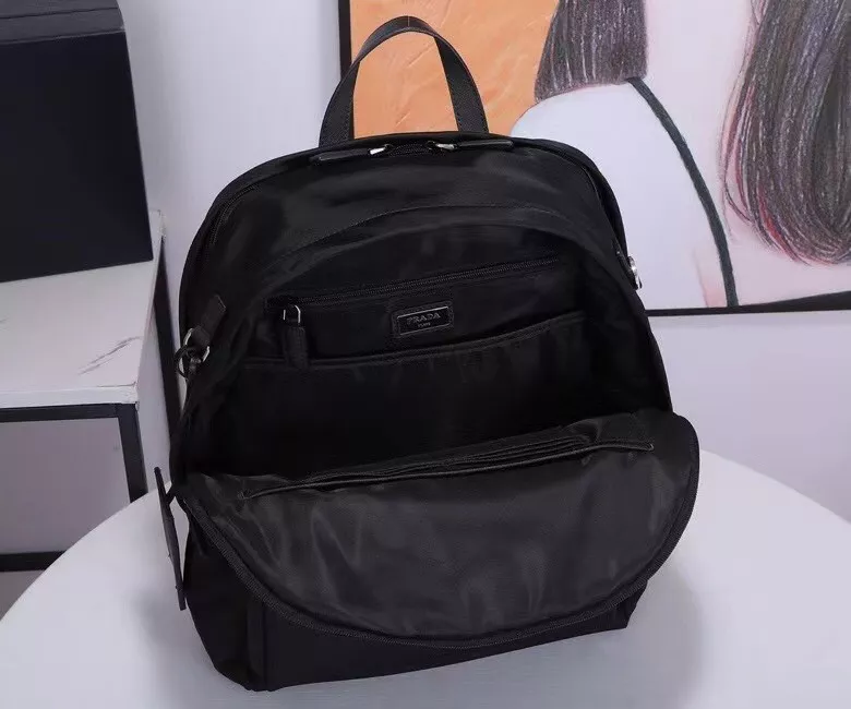 Prada AAA Man Backpacks WellDesigned 1815