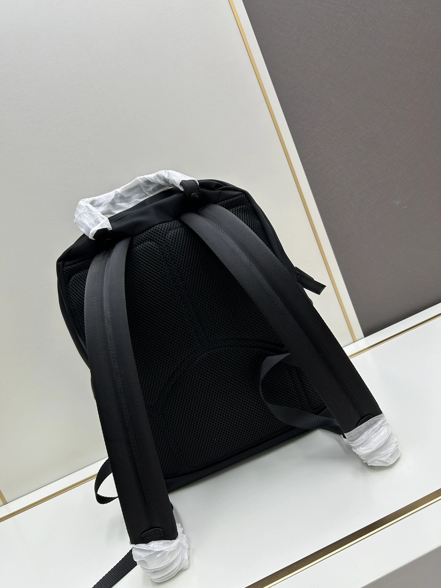 Prada AAA Man Backpacks WellDesigned 4077