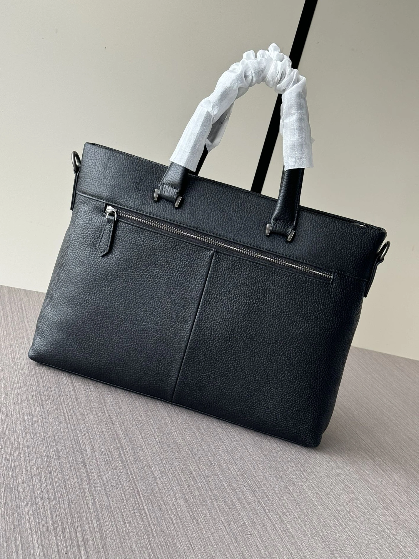 Prada AAA Man Handbags Breathable 2059