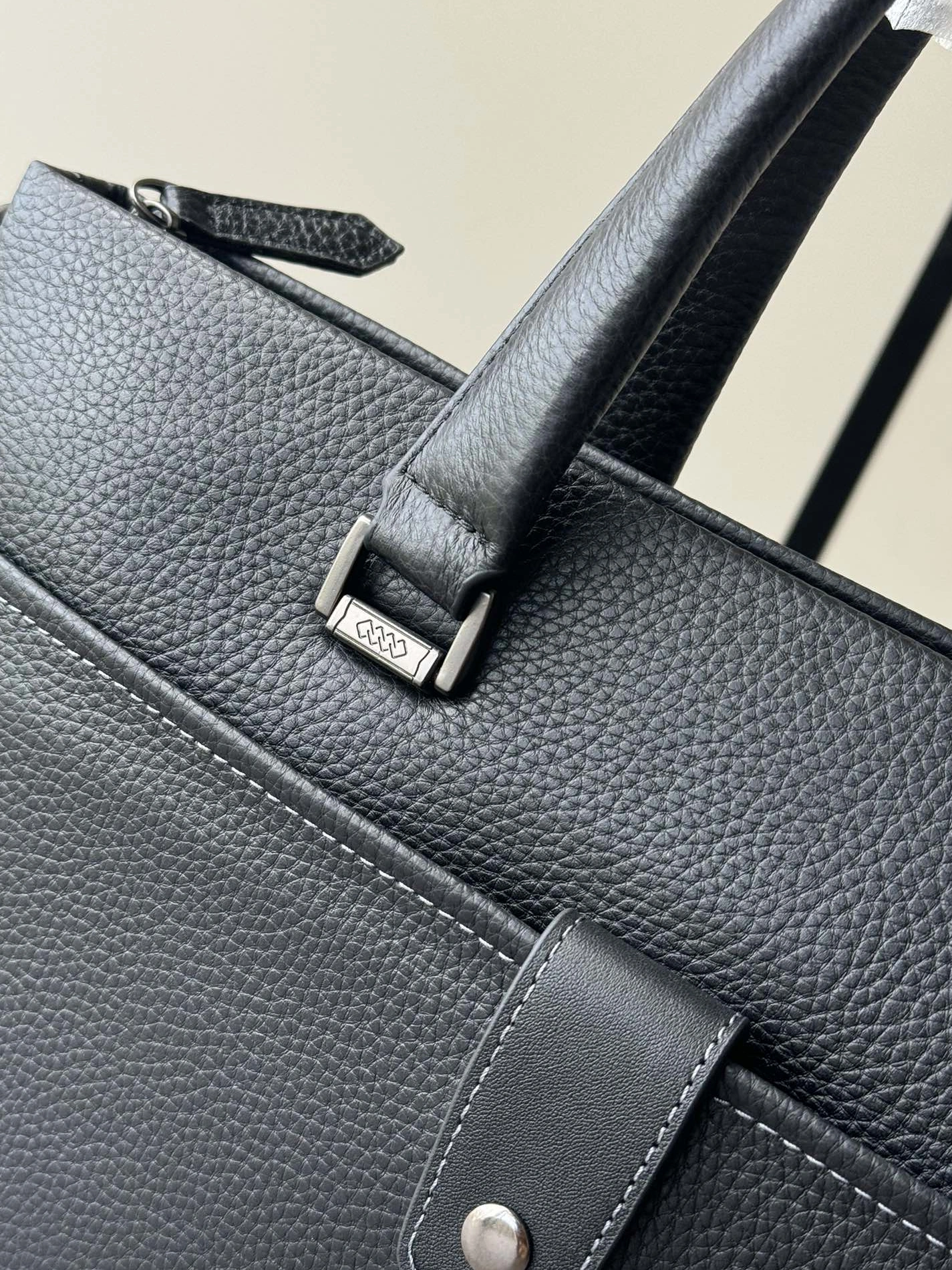 Prada AAA Man Handbags Breathable 2059