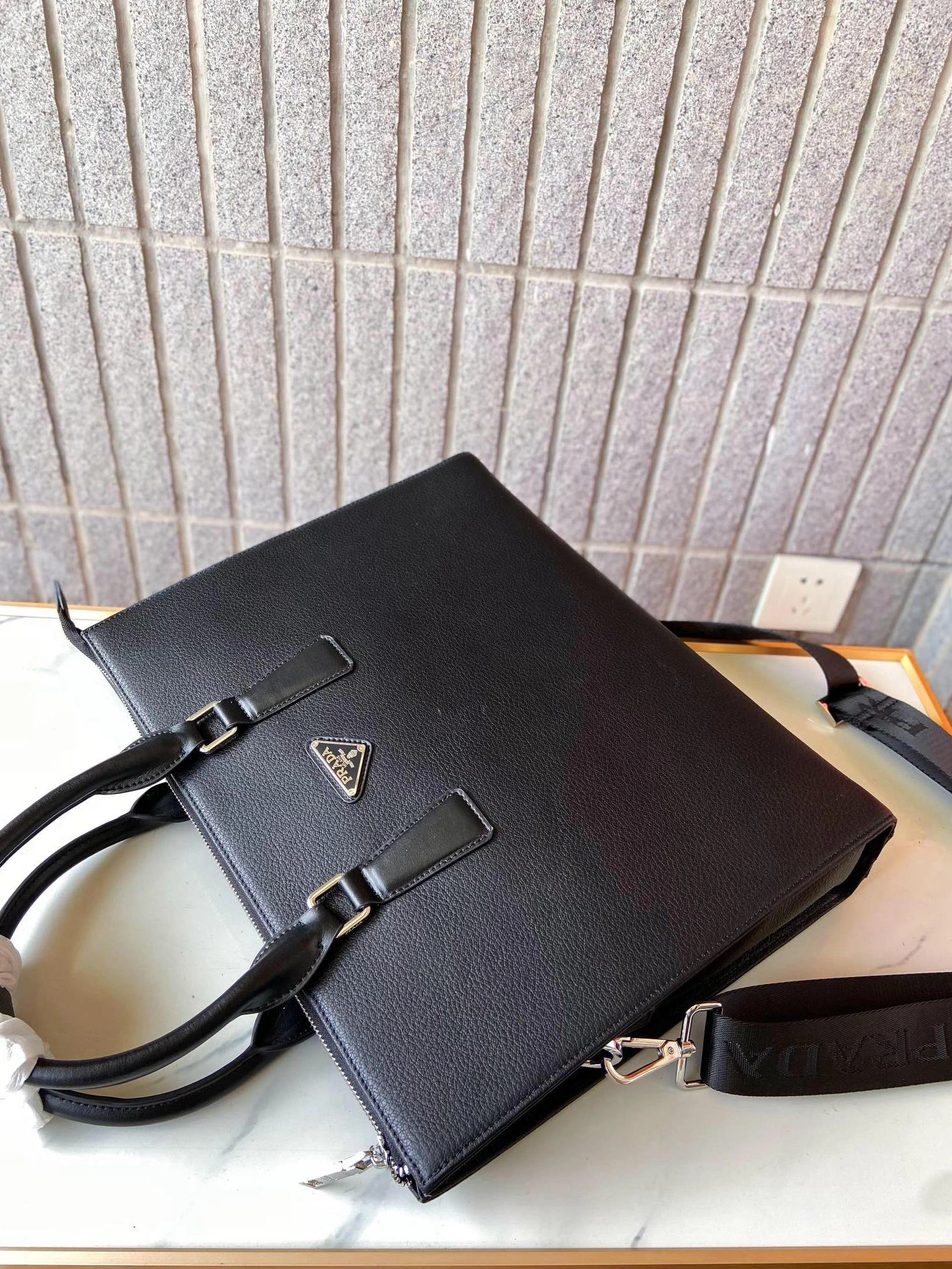 Prada AAA Man Handbags Breathable 7643