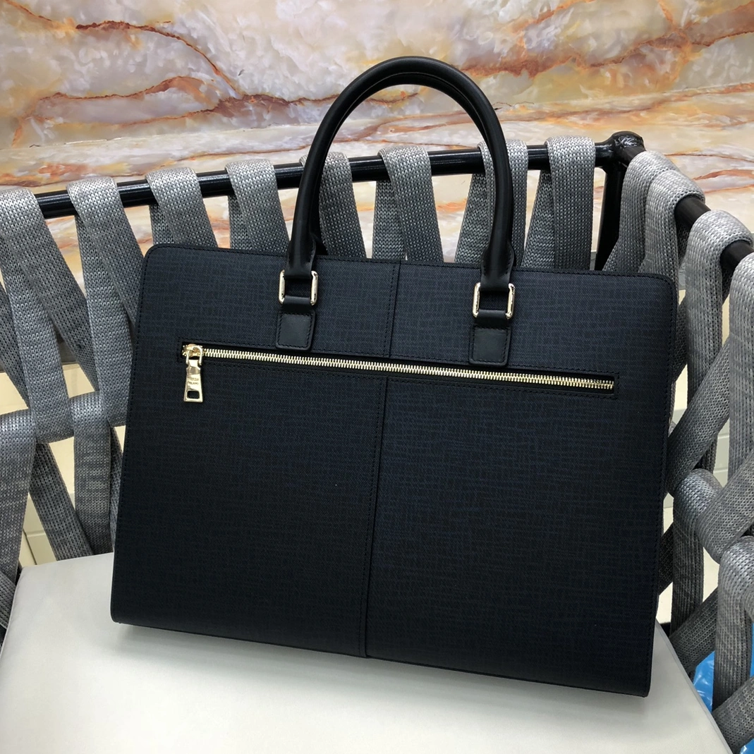 Prada AAA Man Handbags Bright 2585
