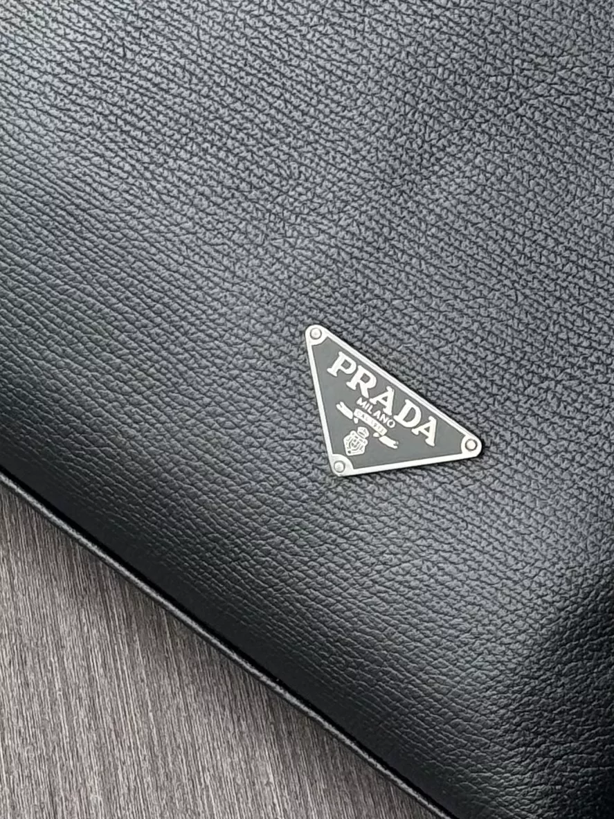 Prada AAA Man Handbags Lightweight 5871