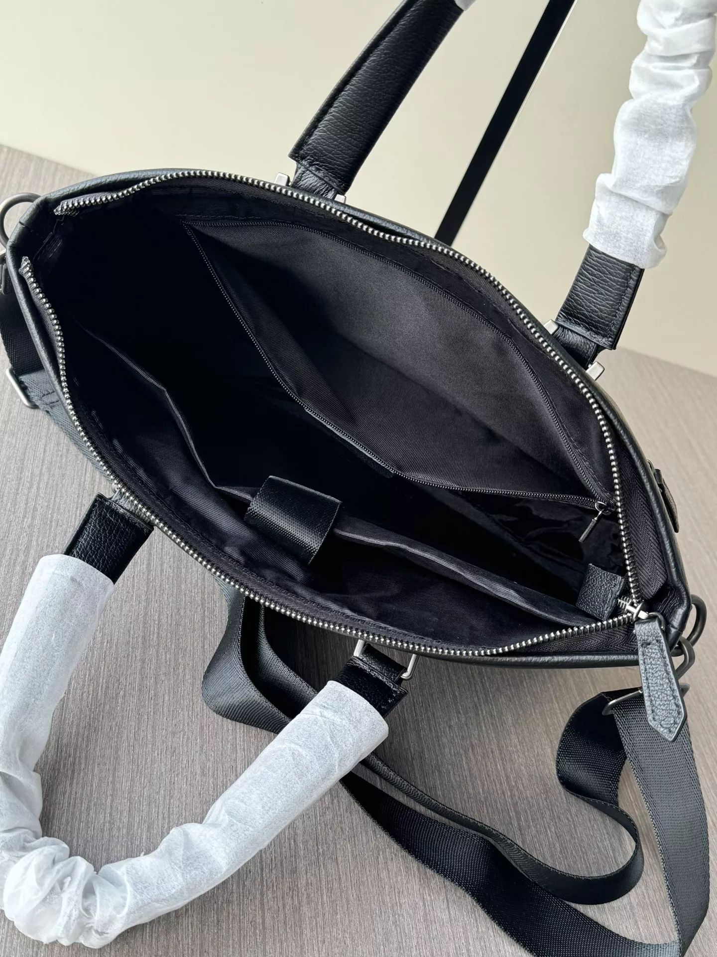 Prada AAA Man Handbags Lightweight 5871