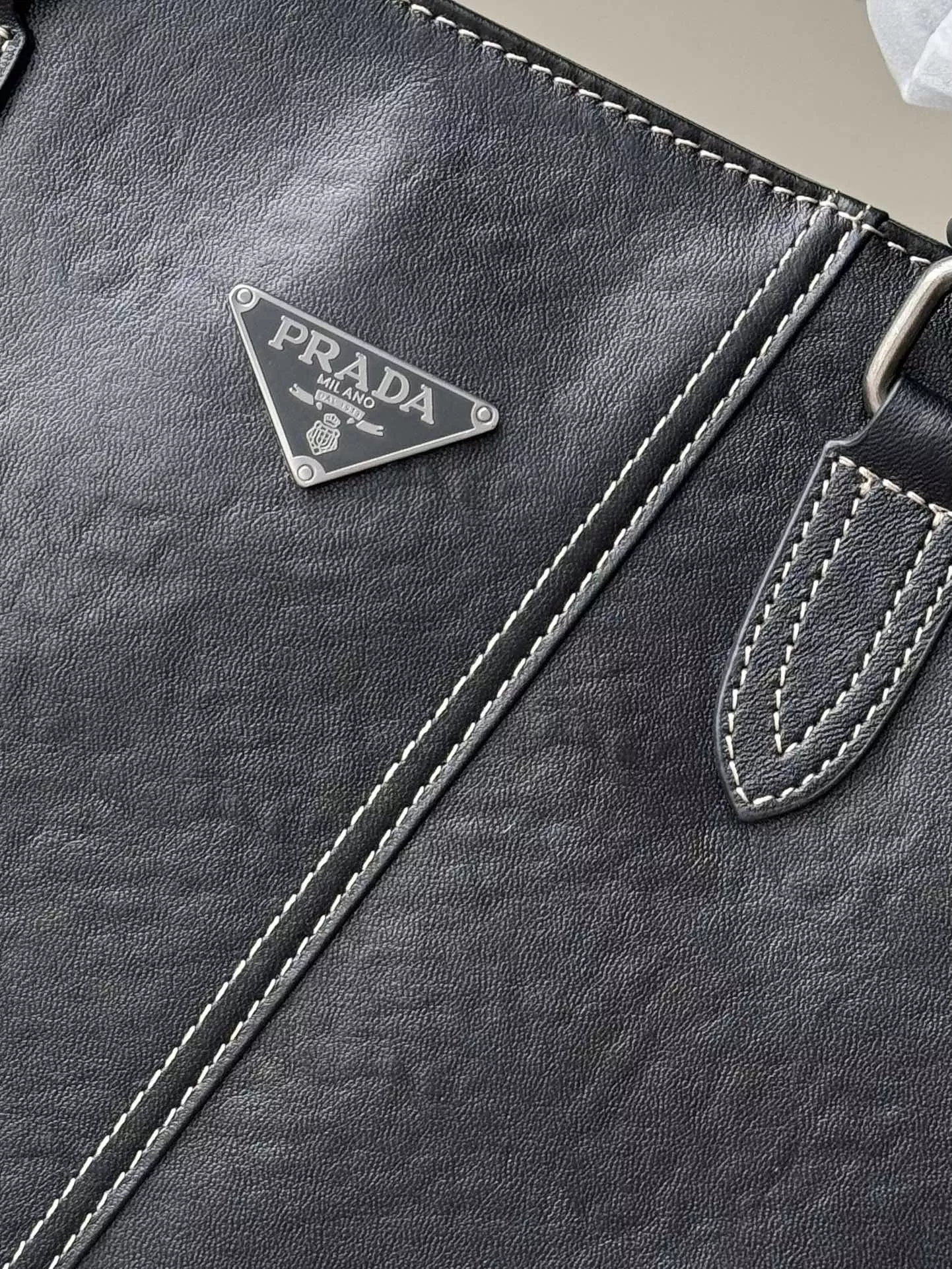 Prada AAA Man Handbags Minimalist 1214