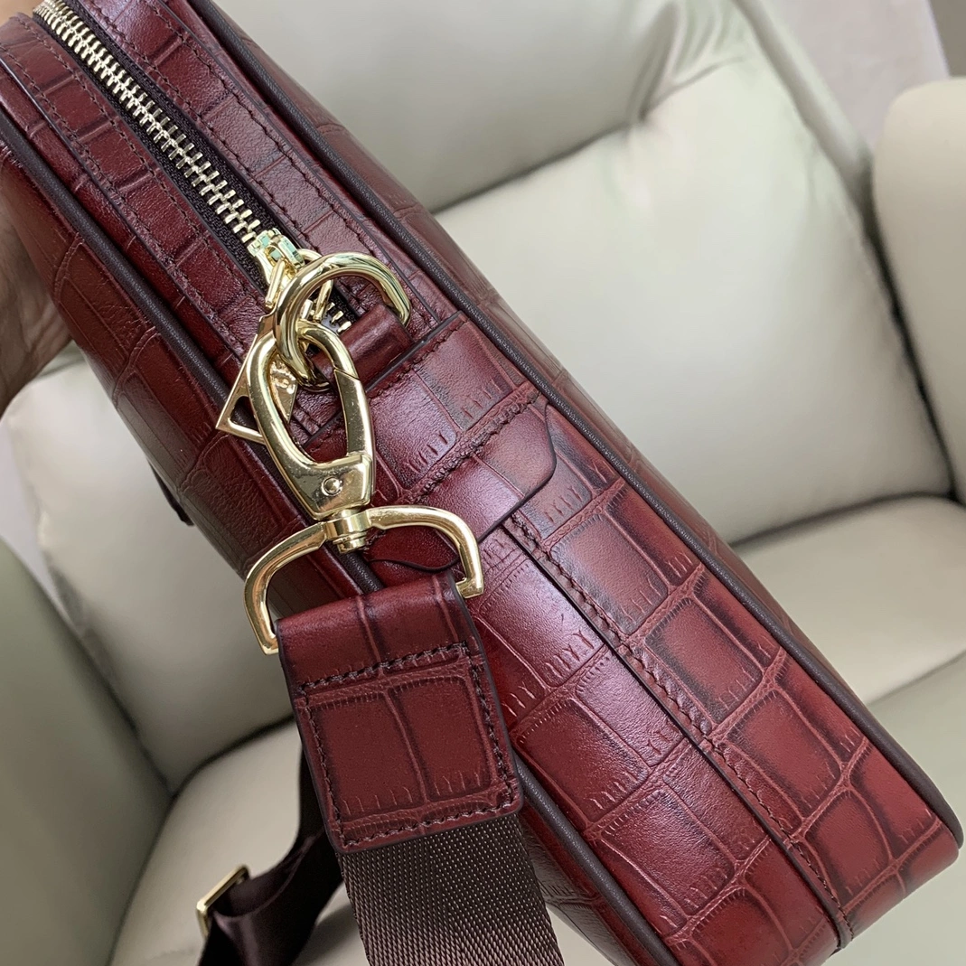 Prada AAA Man Handbags Minimalist 9331