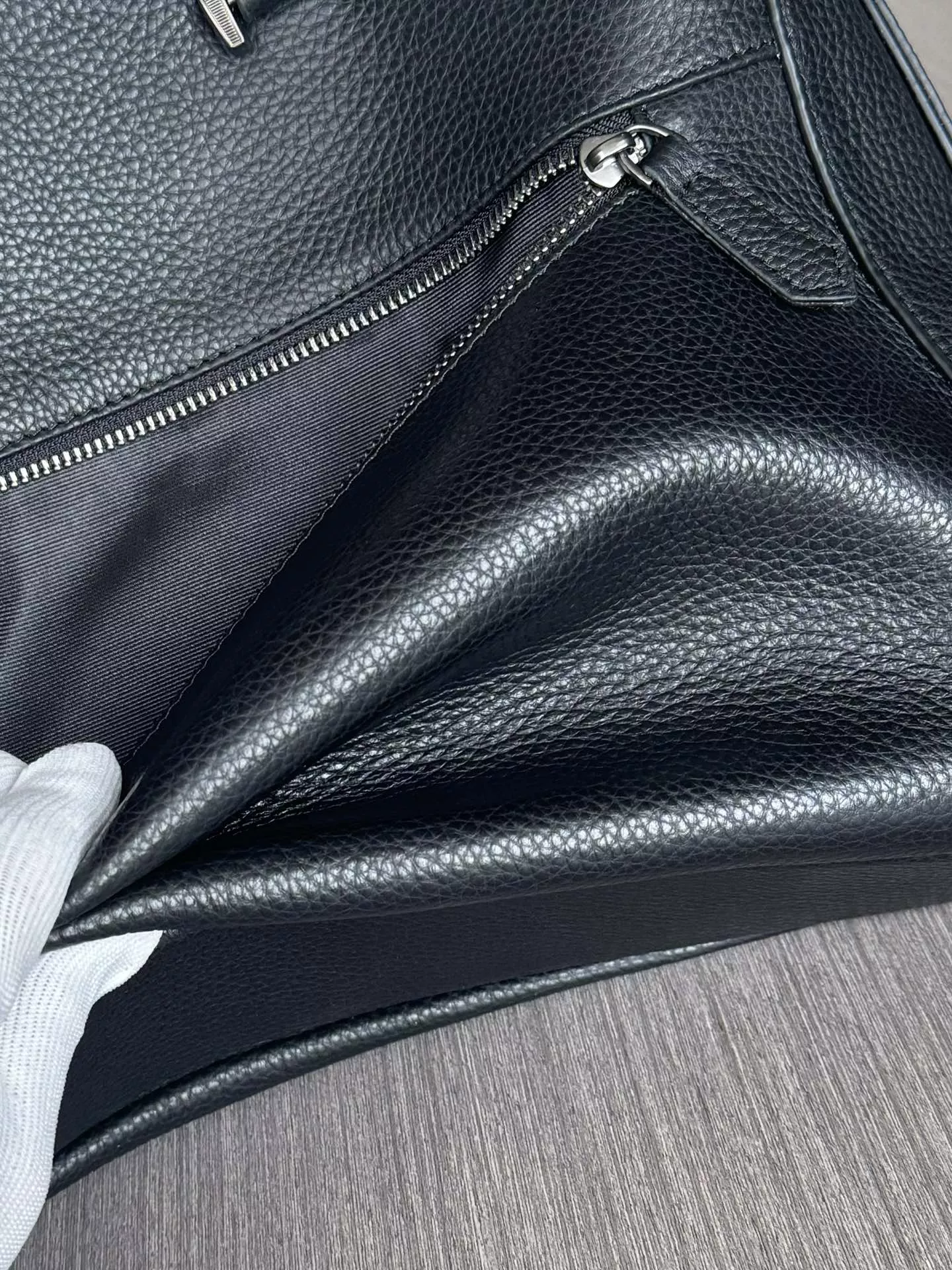 Prada AAA Man Handbags Popular 2116