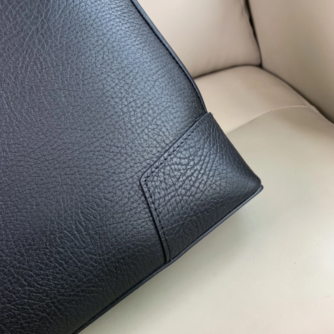 Prada AAA Man Handbags Popular 6245