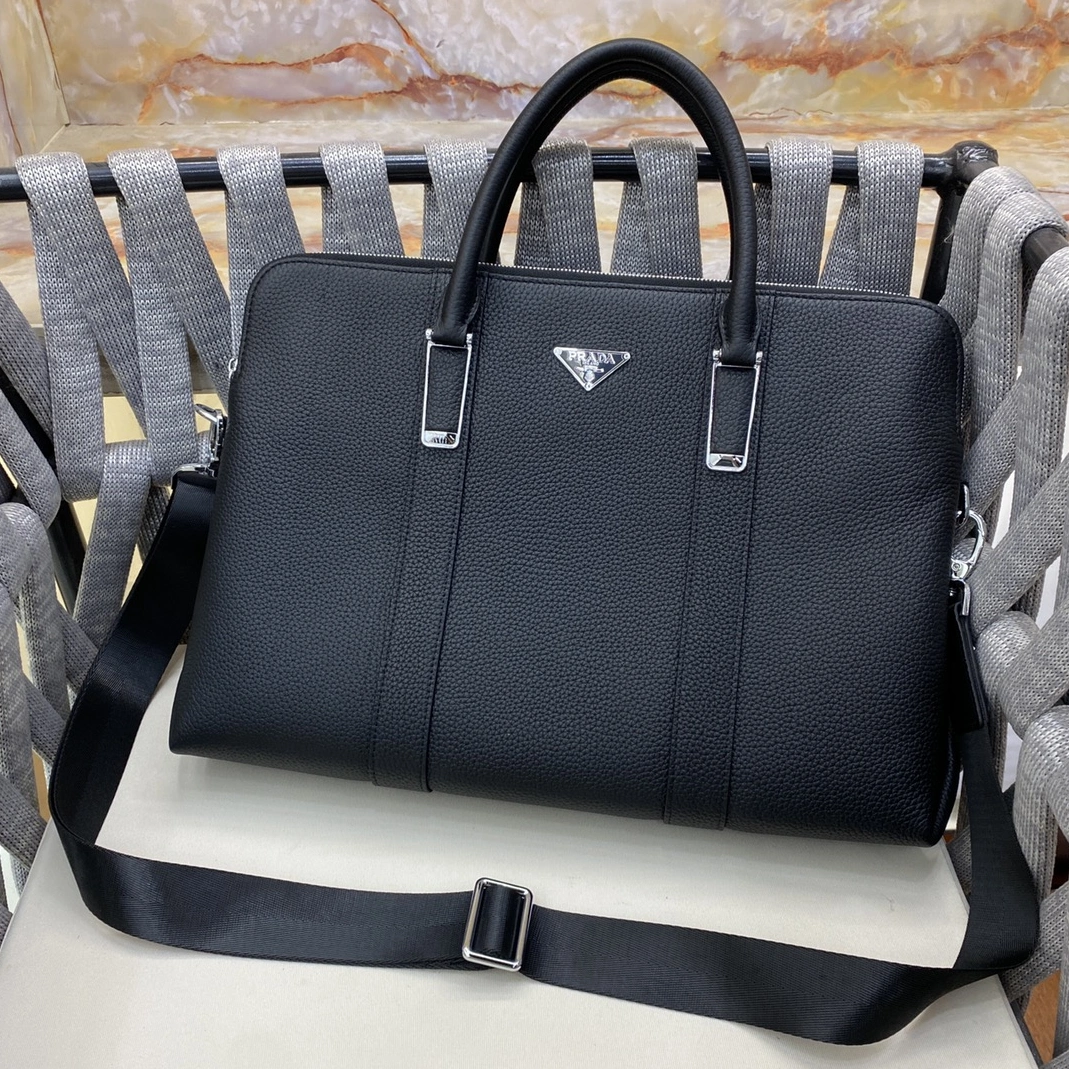 Prada AAA Man Handbags Resilient 4500