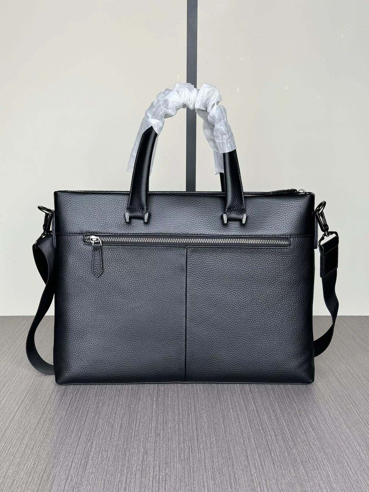 Prada AAA Man Handbags Resilient 725