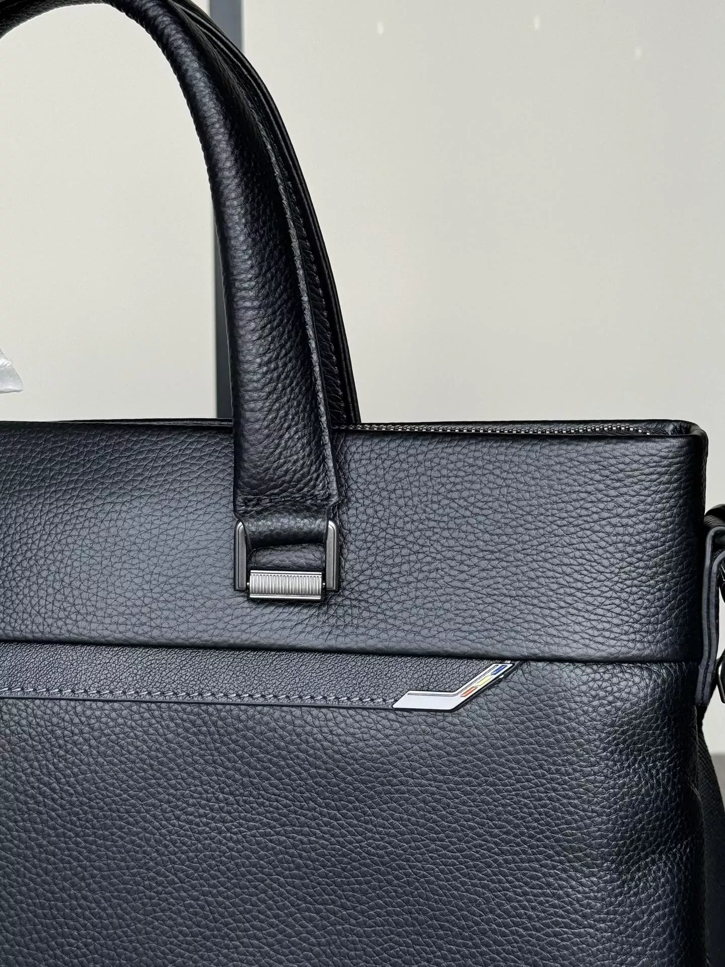 Prada AAA Man Handbags Resilient 725