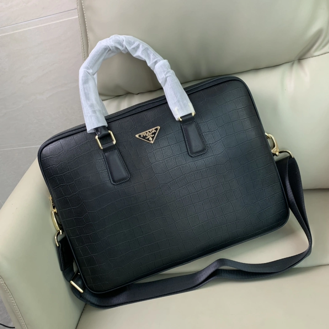 Prada AAA Man Handbags WellDesigned 7256