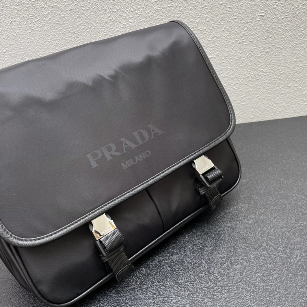 Prada AAA Man Messenger Bags Bold 4506
