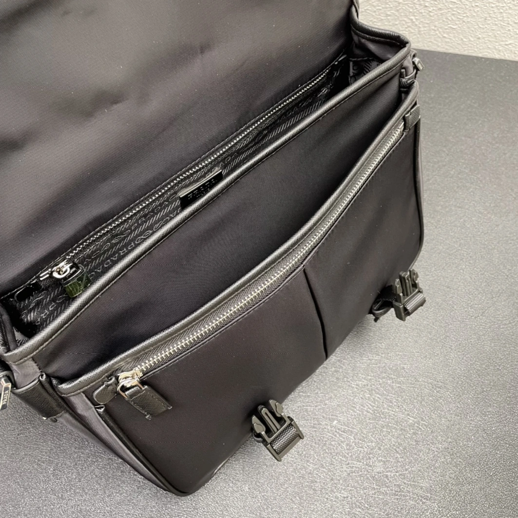 Prada AAA Man Messenger Bags Bold 4506