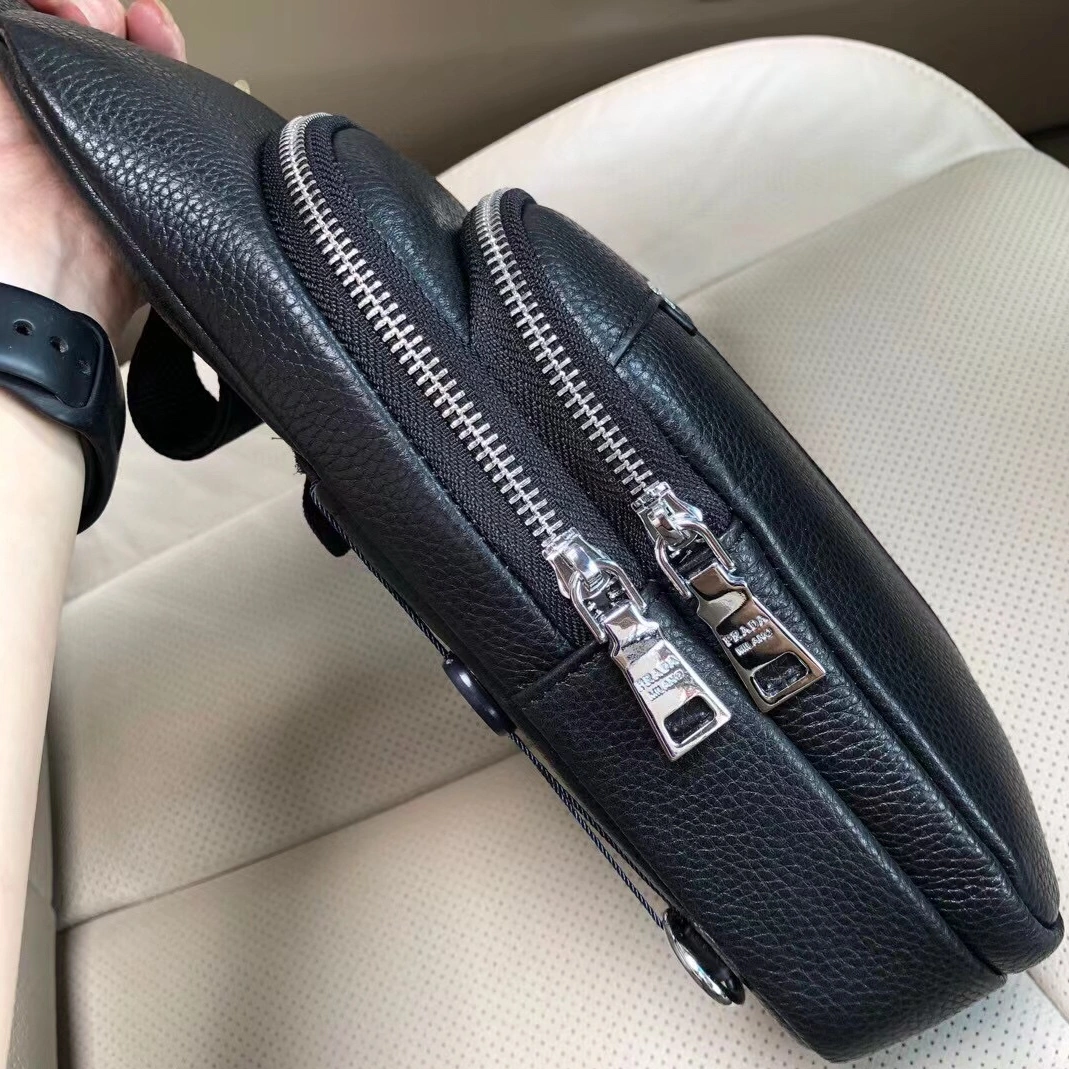 Prada AAA Man Messenger Bags Breathable 7886