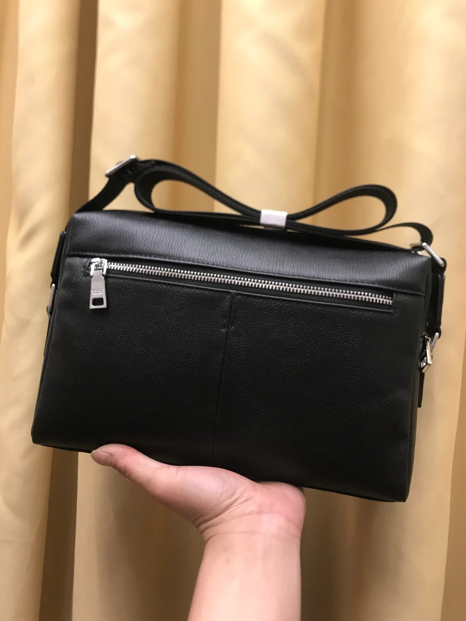 Prada AAA Man Messenger Bags Classic 1148