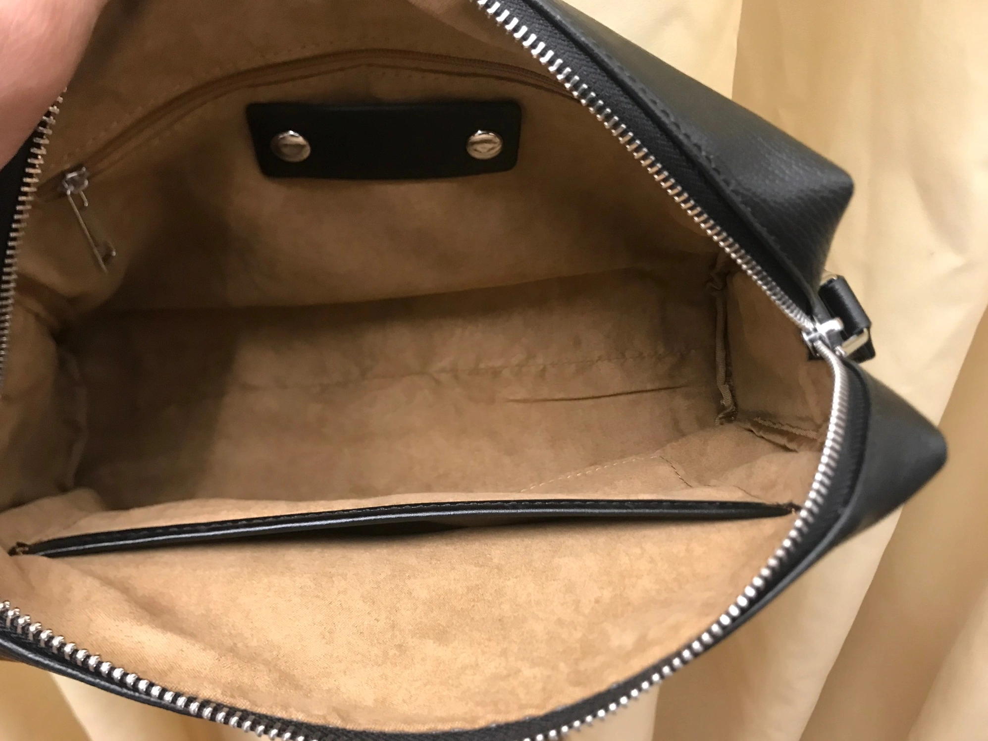 Prada AAA Man Messenger Bags Classic 1148