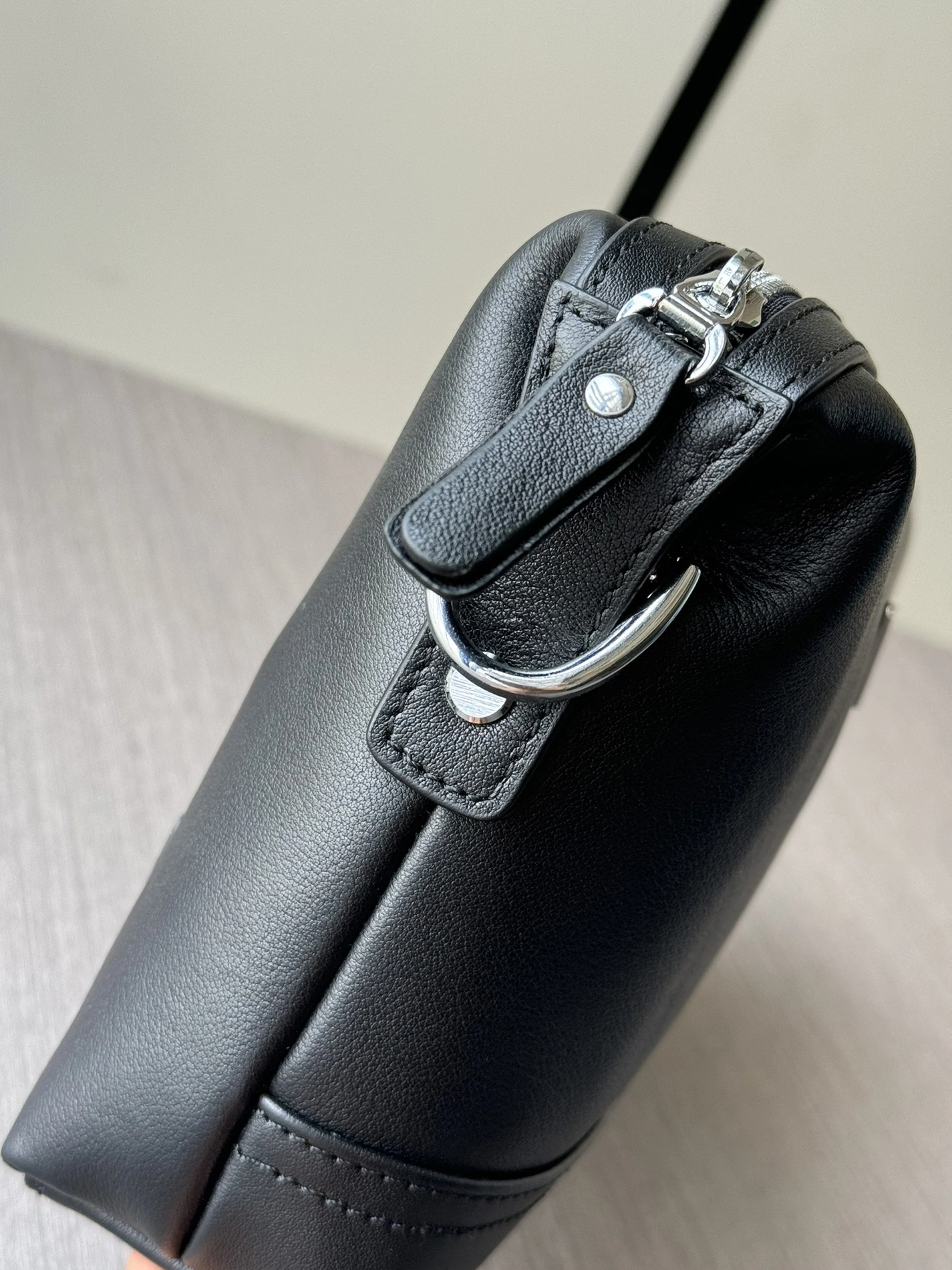 Prada AAA Man Messenger Bags Classic 3915
