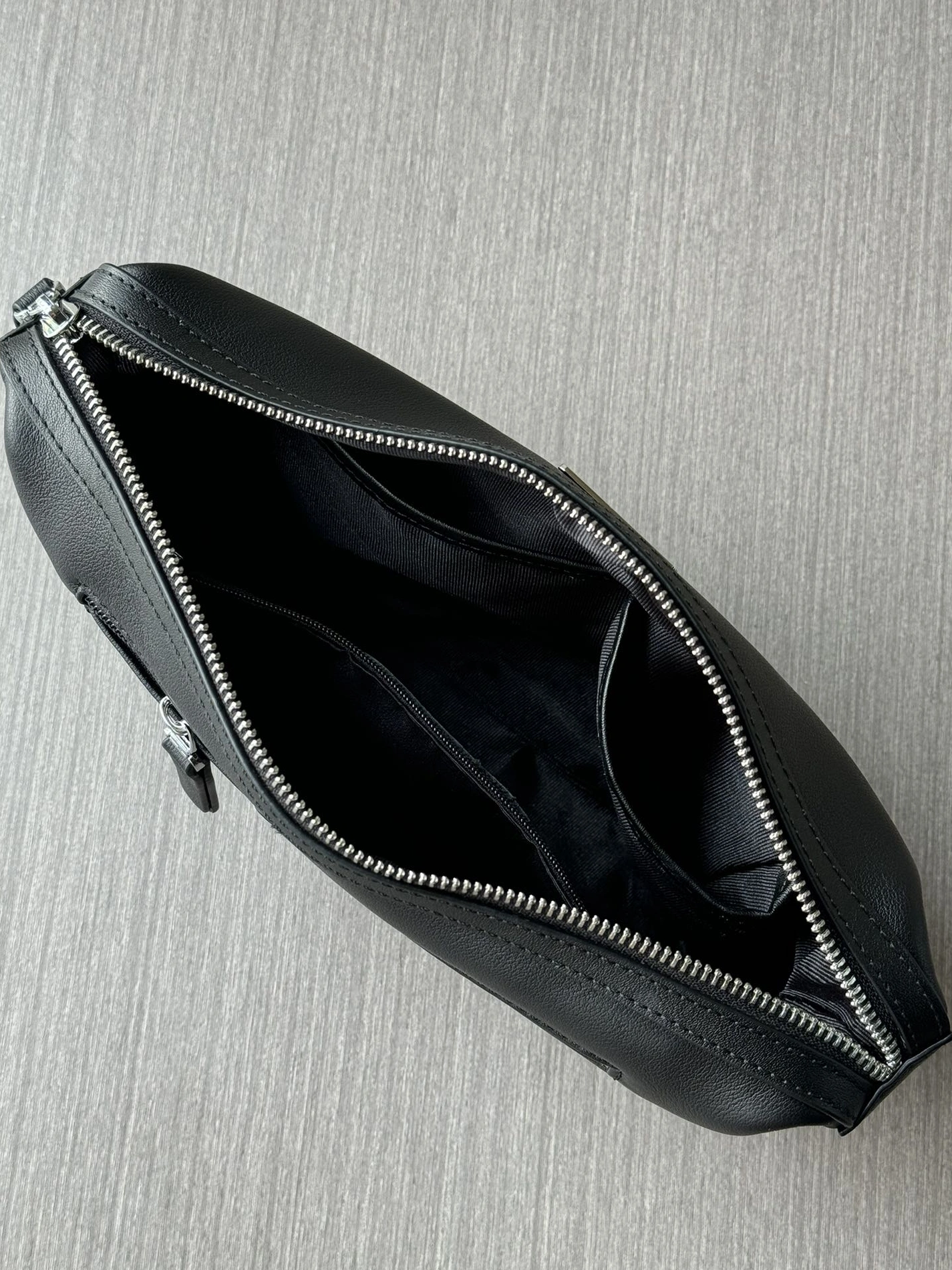 Prada AAA Man Messenger Bags Classic 3915