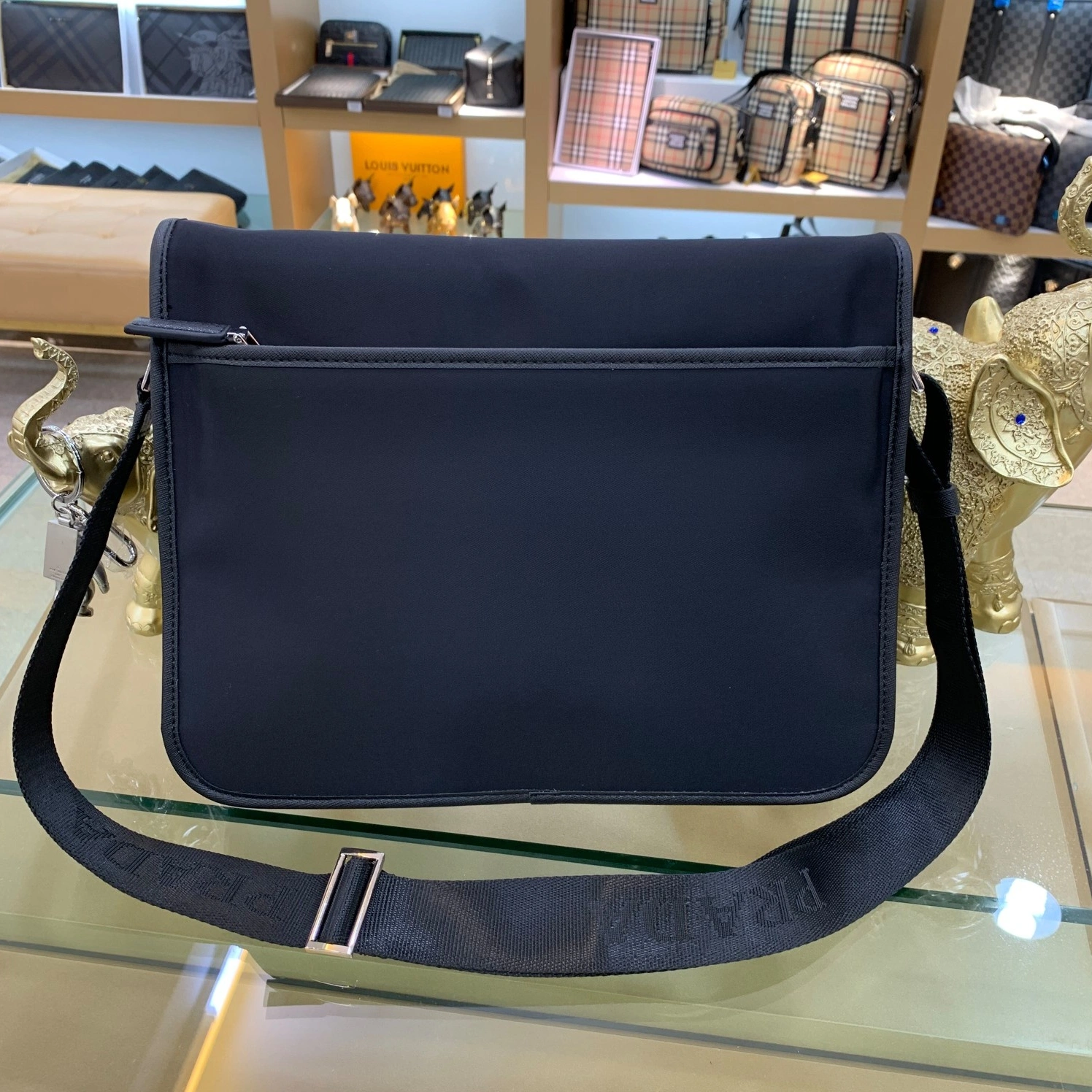 Prada AAA Man Messenger Bags Comfortable 6609